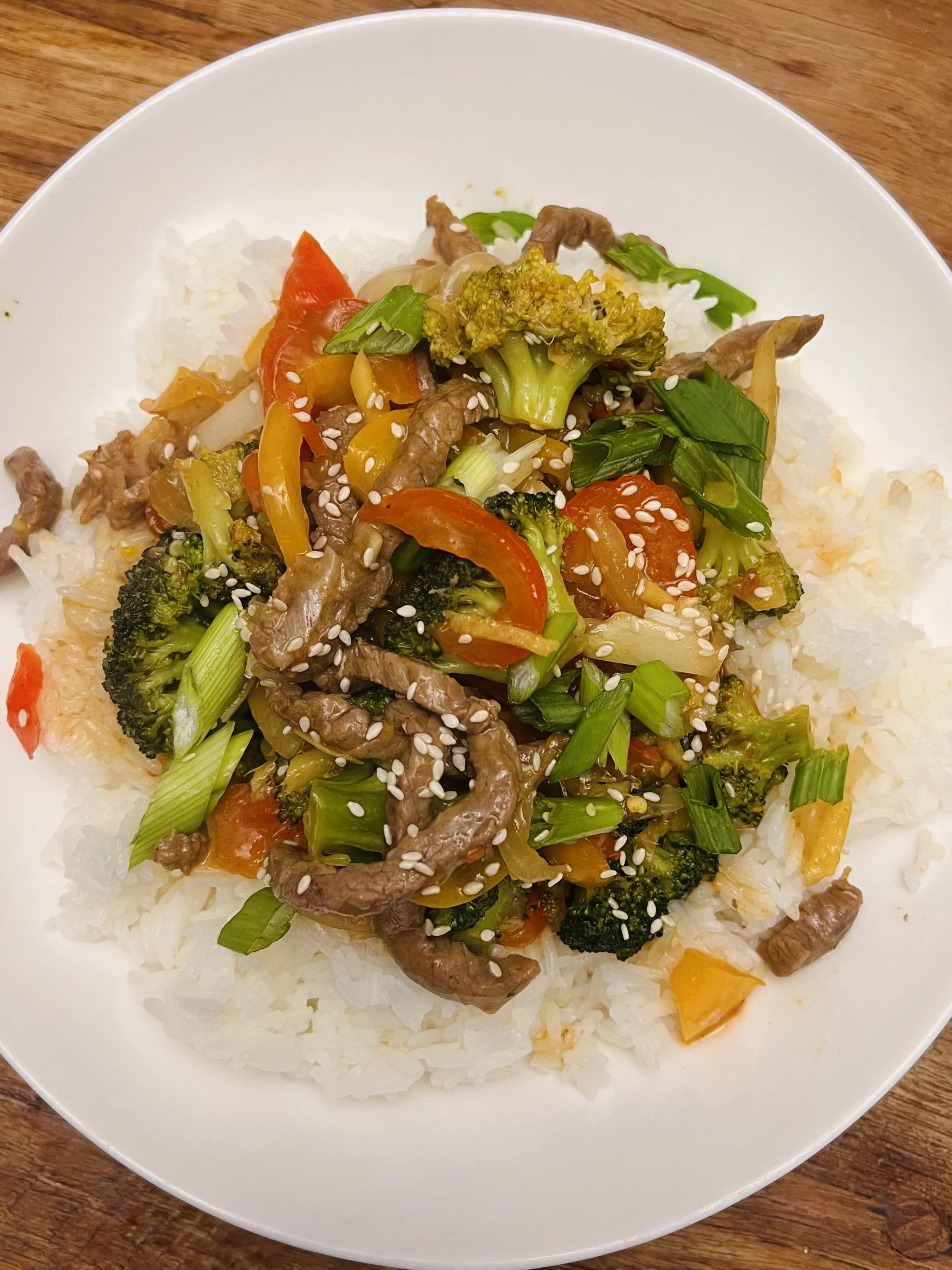 Sesame Ginger Beef Stir Fry with Broccoli &amp; Jasmine Rice