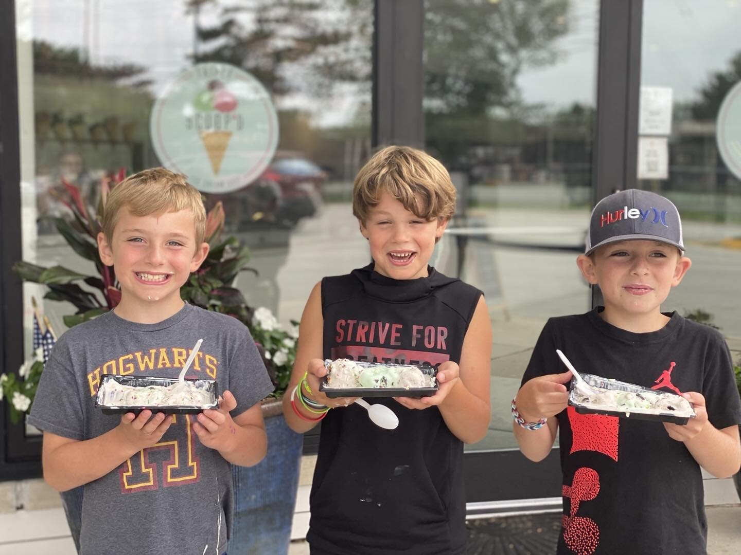 Friday Flight Fun Day at Triple Scoop&rsquo;d!  Delicious flights with flavors like Cookies &lsquo;n Cream, Mint Chocolate Chip and Cookie Dough, or create one of of your own.  Open until 10p!