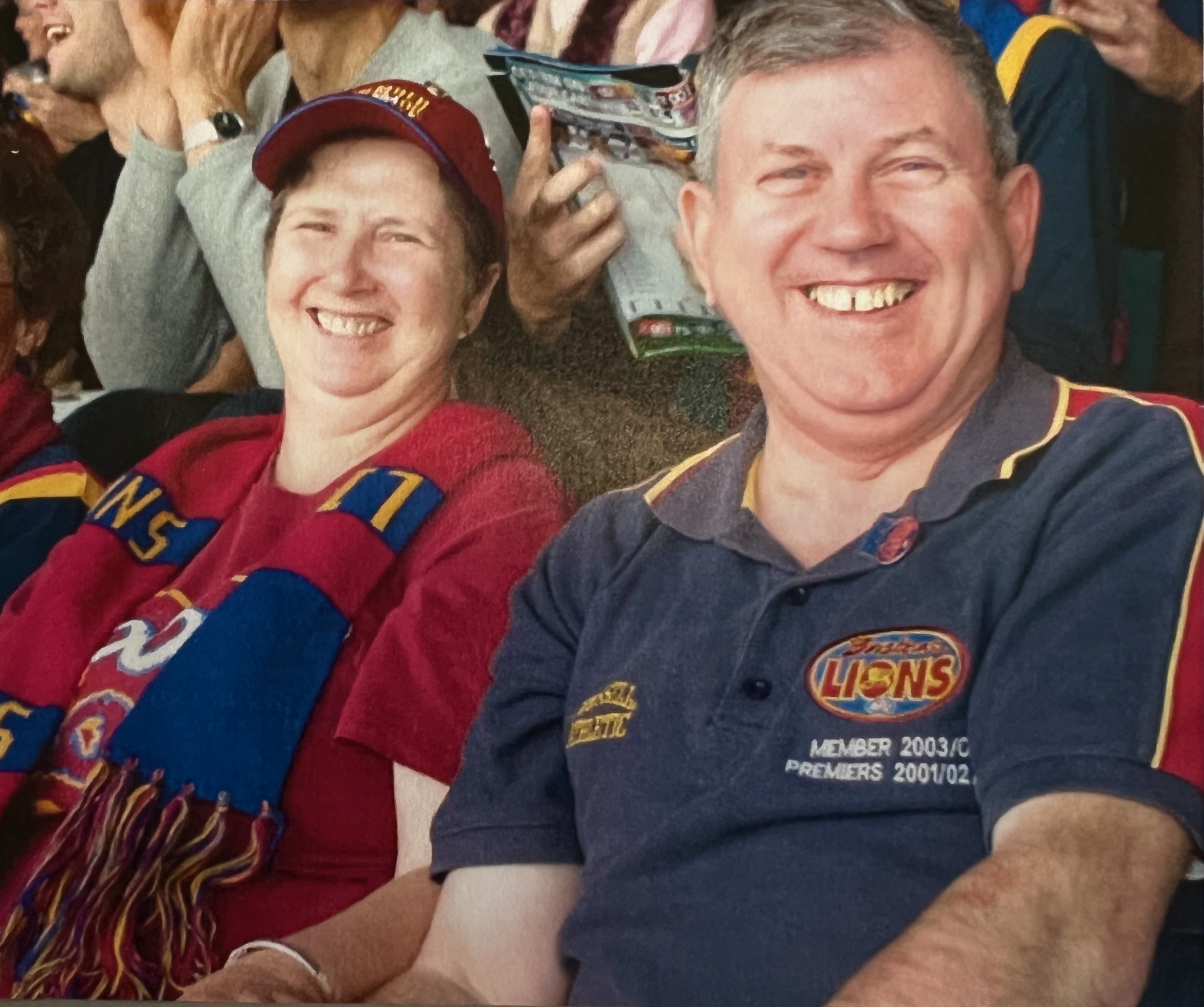 8_Mum&Dad_LionsAFLGrandFinal2004.png