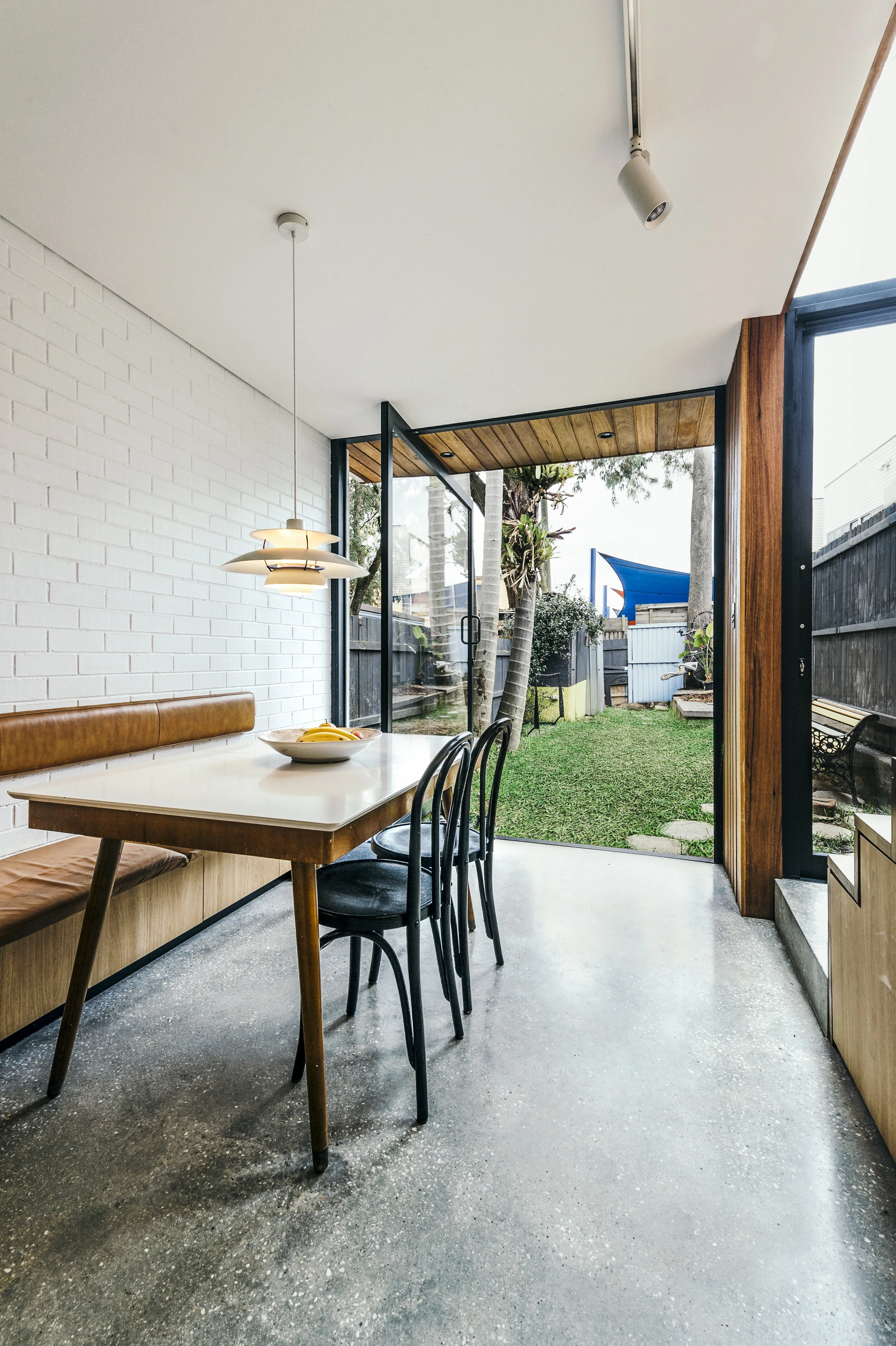 Image 01-VBH 7337 FINAL1 corrected.jpg