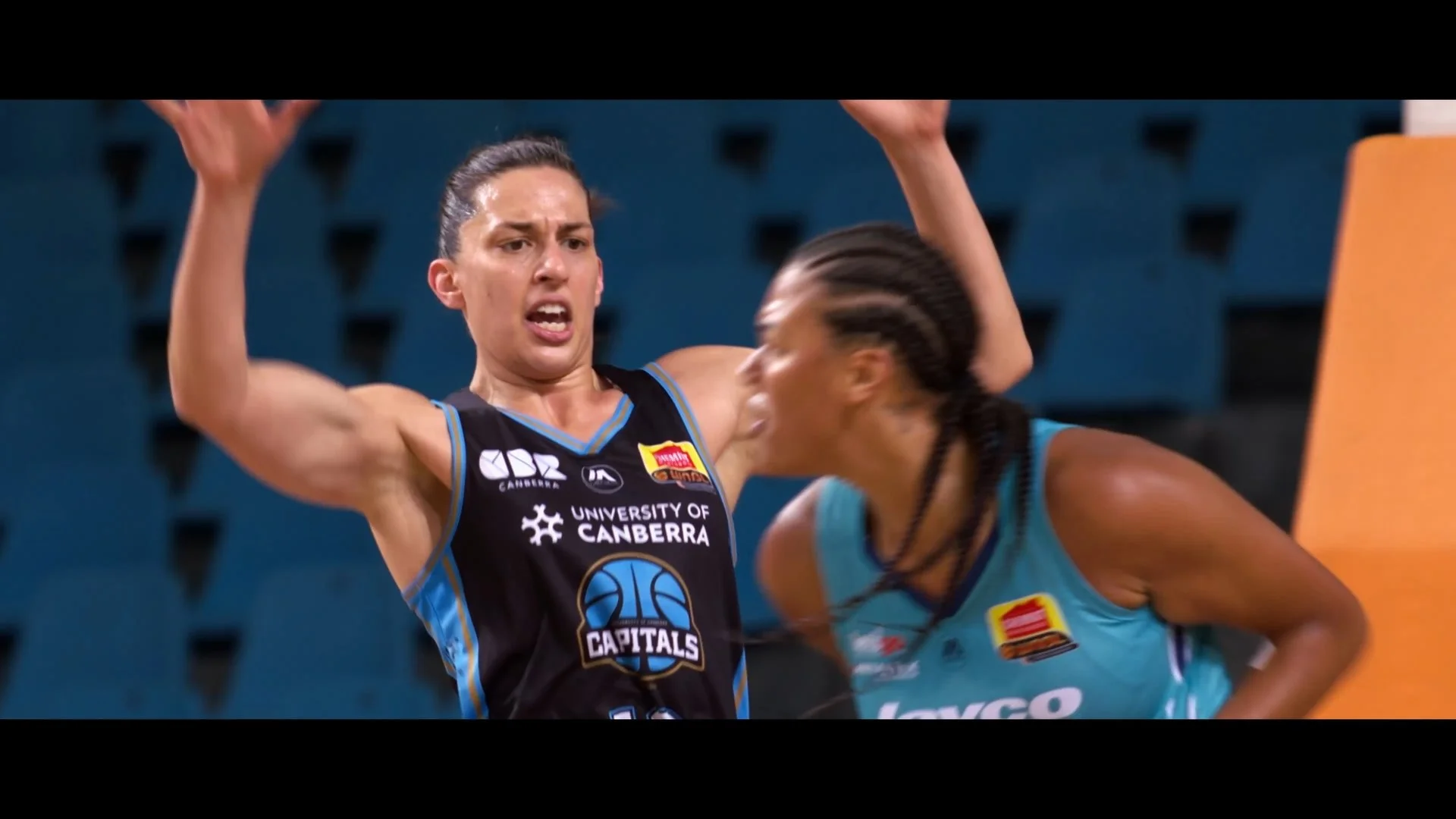 Go Big - Marianna Tolo and Liz Cambage Battle_1.18.1.jpg