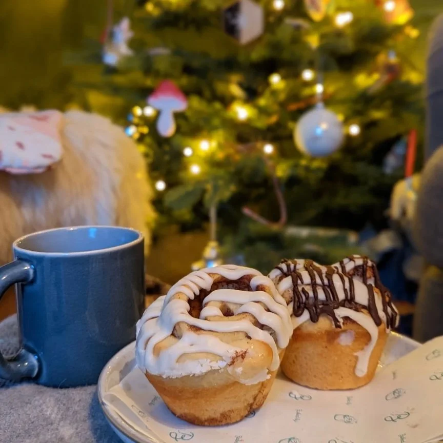 4 x Cinnamon Buns