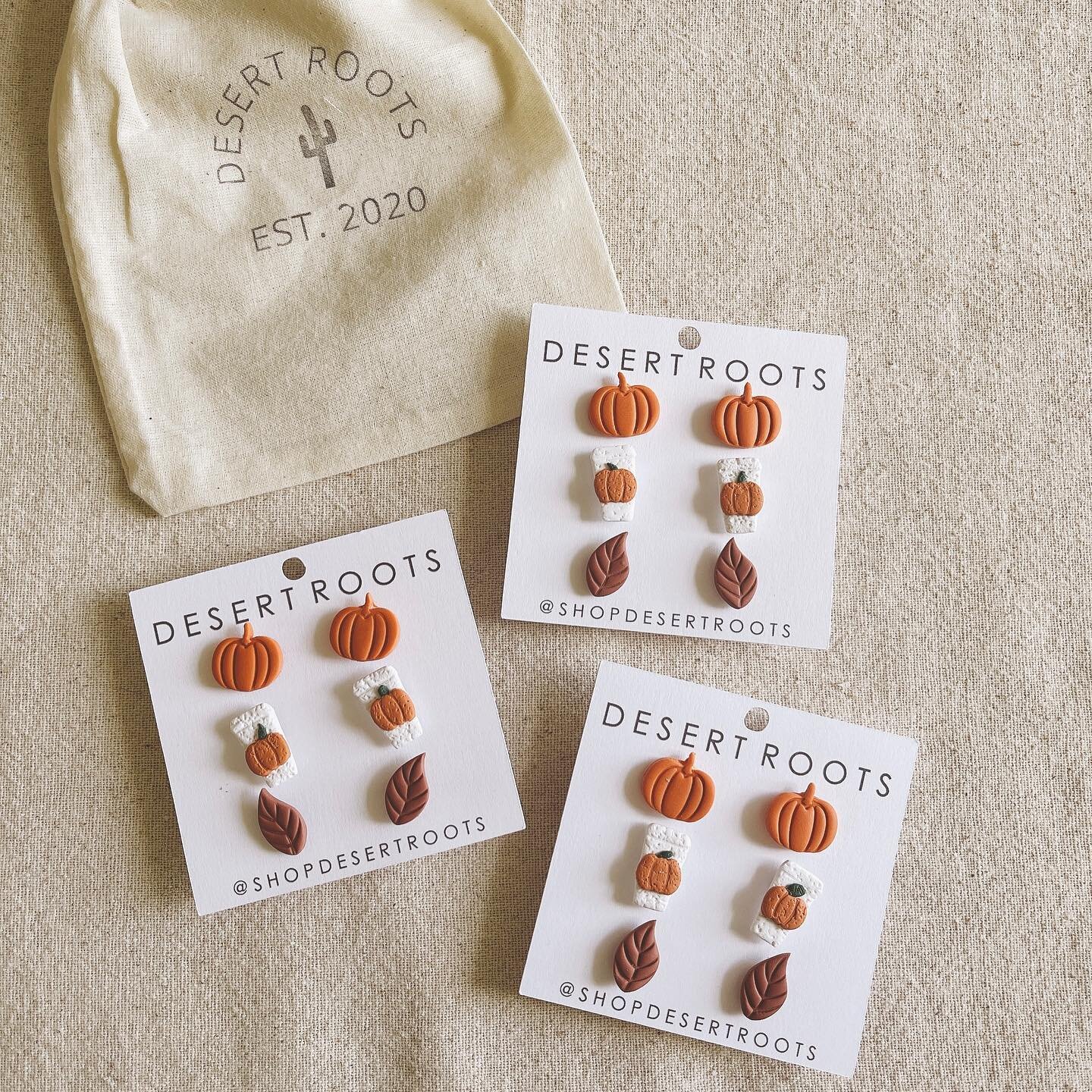 fall stud packs 🍂 if you had to choose one, would you say you&rsquo;re team-
1. PSL ☕️
2. Jack o lantern 🎃
3. Classic 👻
4. Pumpkin 🍂

#spooky #spookyearrings #halloween #halloweendecor #halloweenearrings #fall #fallearrings #psl #ghost #ghostearr