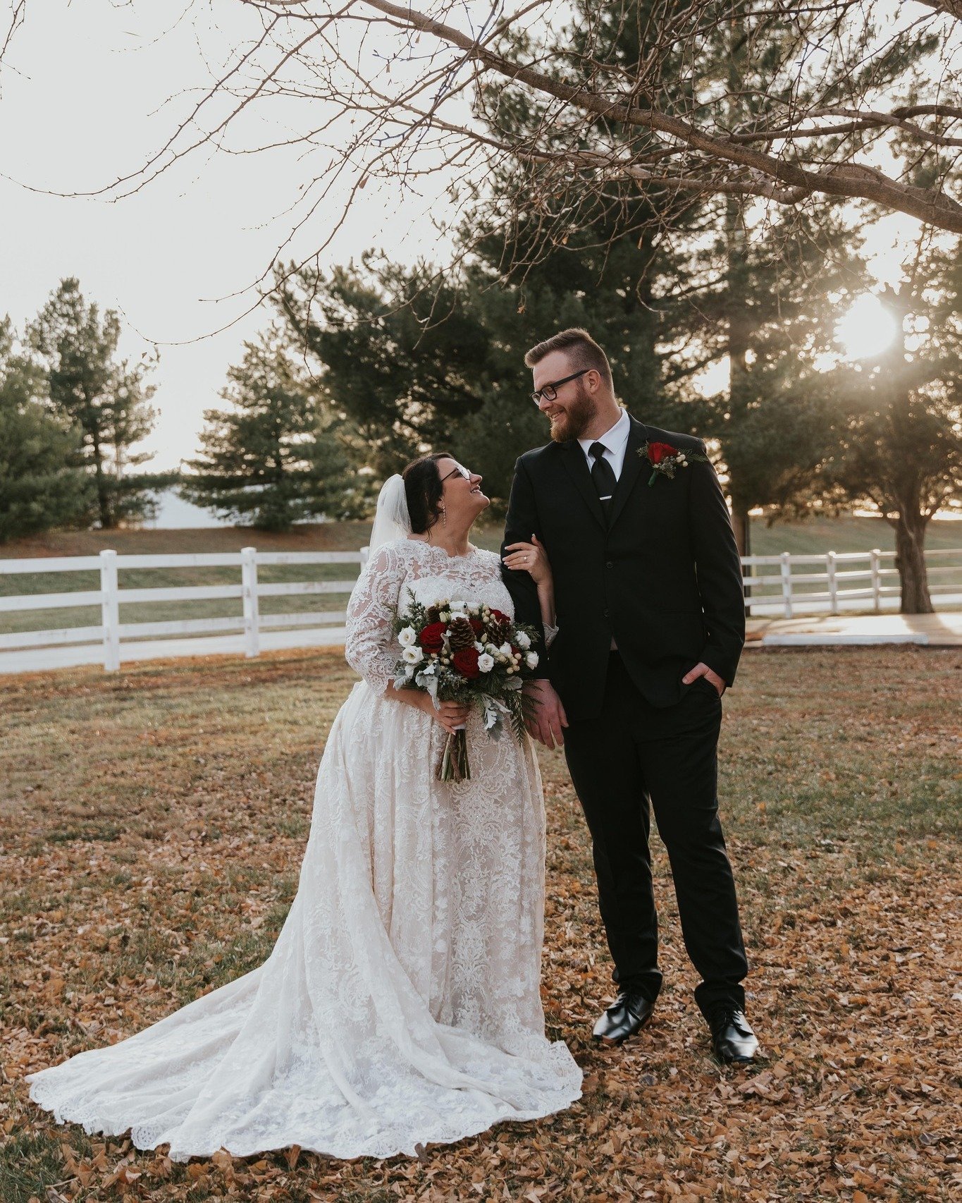 Karisa + Aaron
Venue: @sugarspringmanor
.
#weddingphotographer #christmaswedding
#missouriweddingphotographer
#stlouisweddingphotographer #microwedding
#stlouiswedding #illinoiswedding
#illinoisweddingphotographer #winterwedding