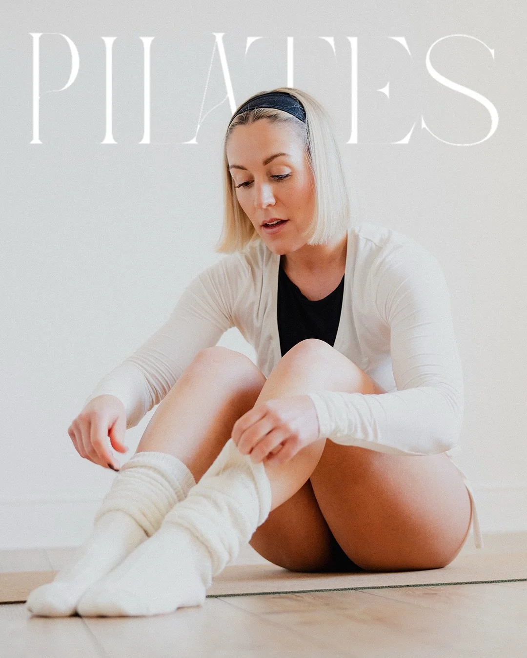 Pilates but make it retro 💅

Back at @citrusstudio.cdf, this time with @pilateswithabi to shoot some retro themed Pilates photos! What a vibe&hellip;