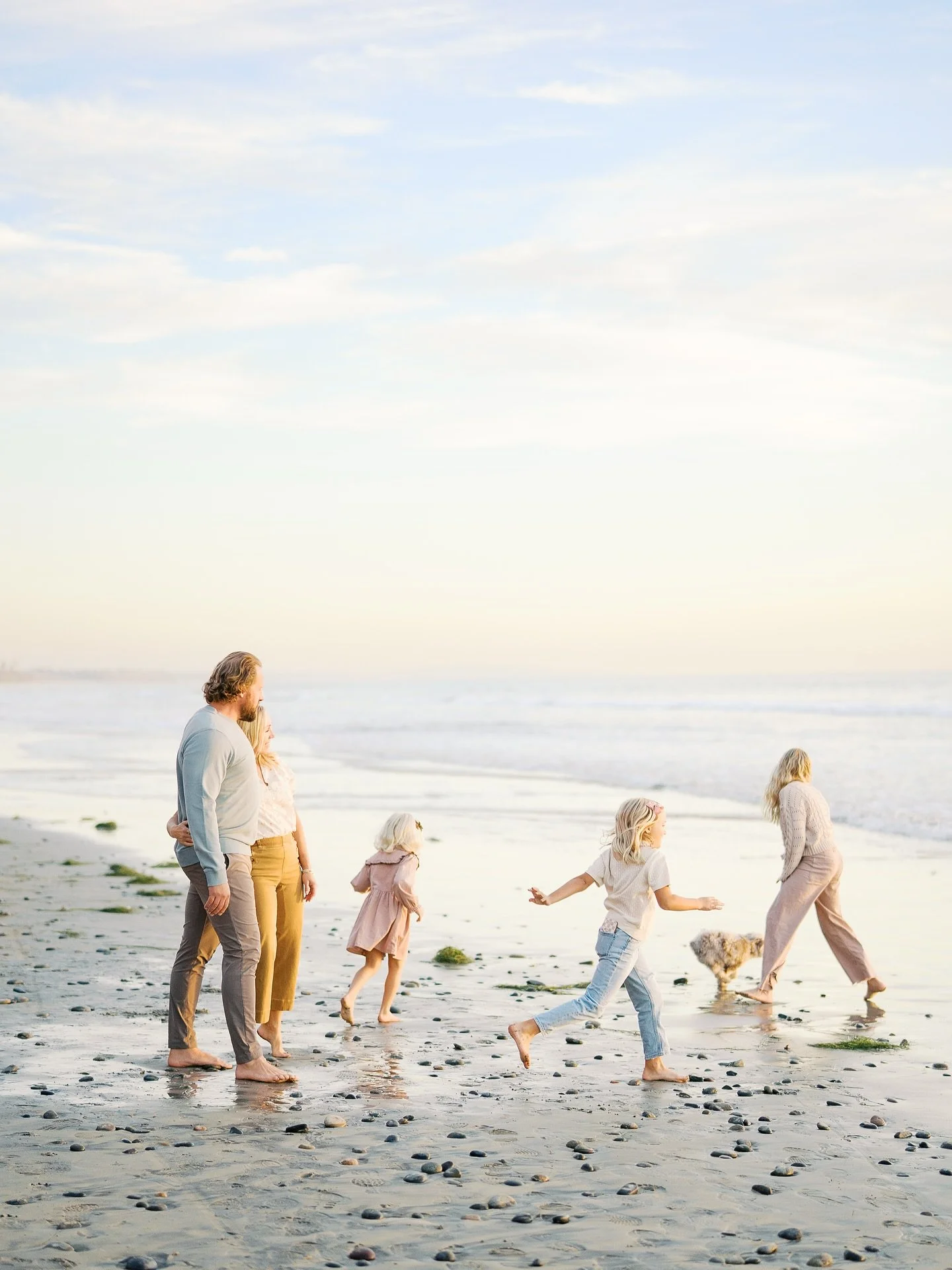 golden hour magic ✨

#carlsbadfamilyphotographer #encinitasfamilyphotographer #sandiegofamilyphotographer #carlsbadbeach #encinitasbeach #beachfamilyphotos #sandiegobeach #northcountyfamilyphotographer #northcountybeach #myarchetype #northcountyphoto