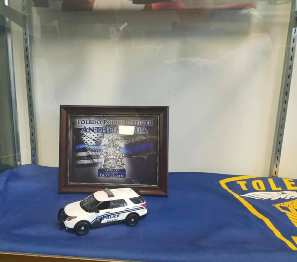 Our decals were used in a tribute car for fallen Toledo Police Department officer Anthony Dia and on display at the Toledo Police Department. Model built by Noah Sowers