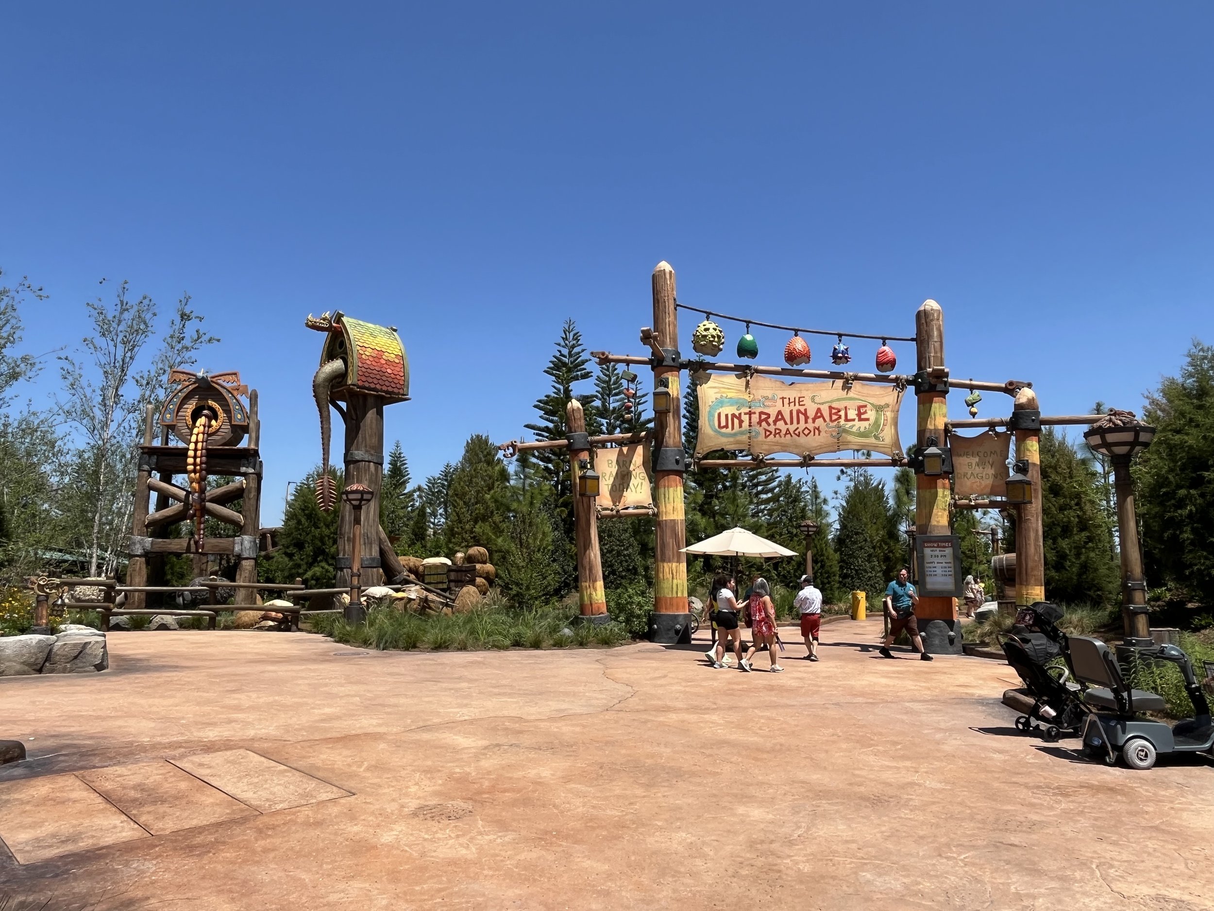 Untrainable Dragon Live Show Marquee - Isle of Berk at Universal's Epic Universe