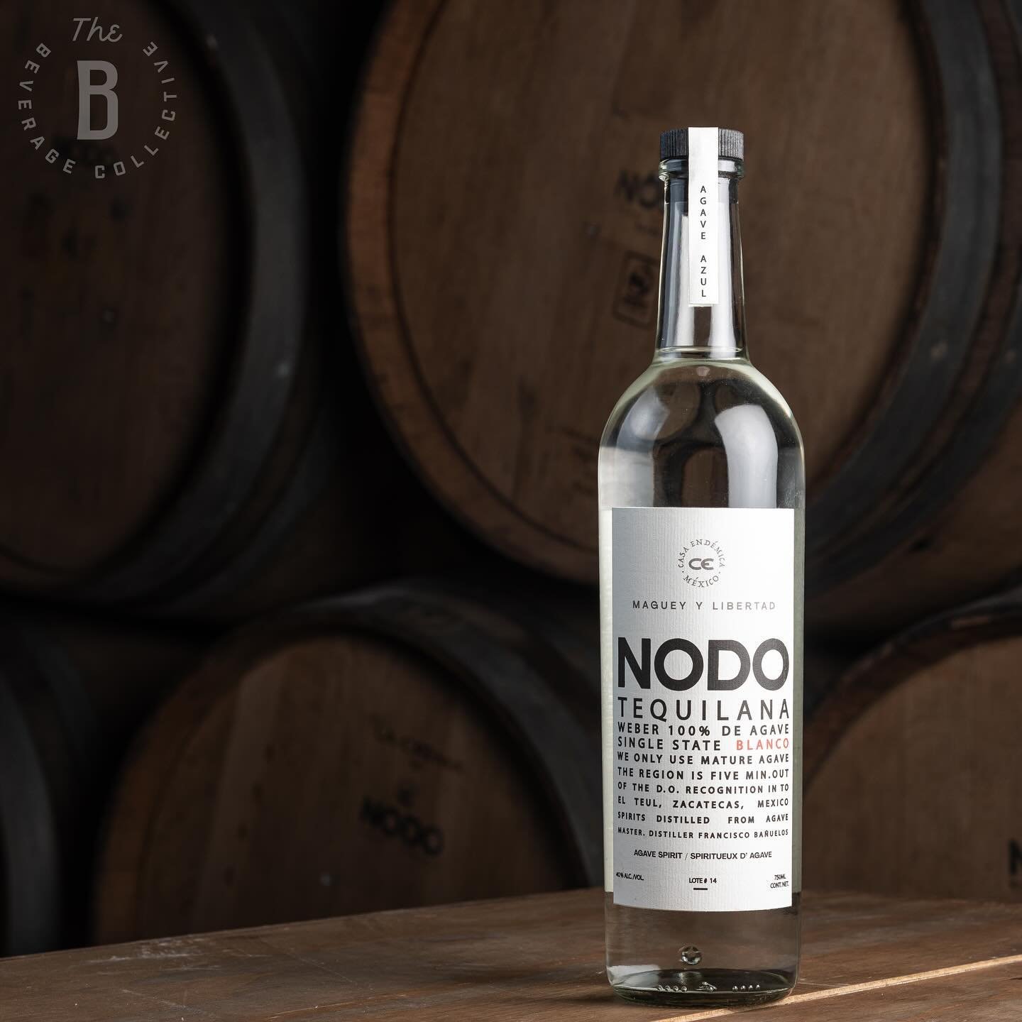 NODO Tequilana Blanco🌵
Produced just 5 minutes away from the heart of Tequila town, this exceptional spirit isn&rsquo;t constrained by regulations. With the border in sight, the denomination of origin does not apply here, allowing NODO to celebrate 