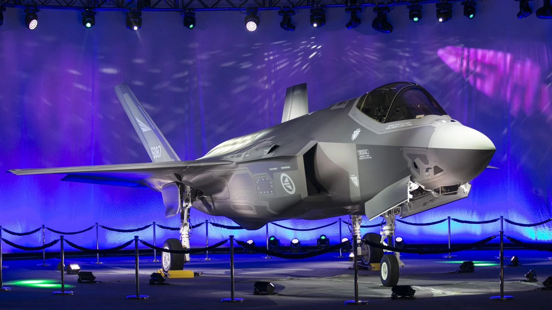 160705120309-farnborough-f-35a-lightning-ii-testing-2015.jpg