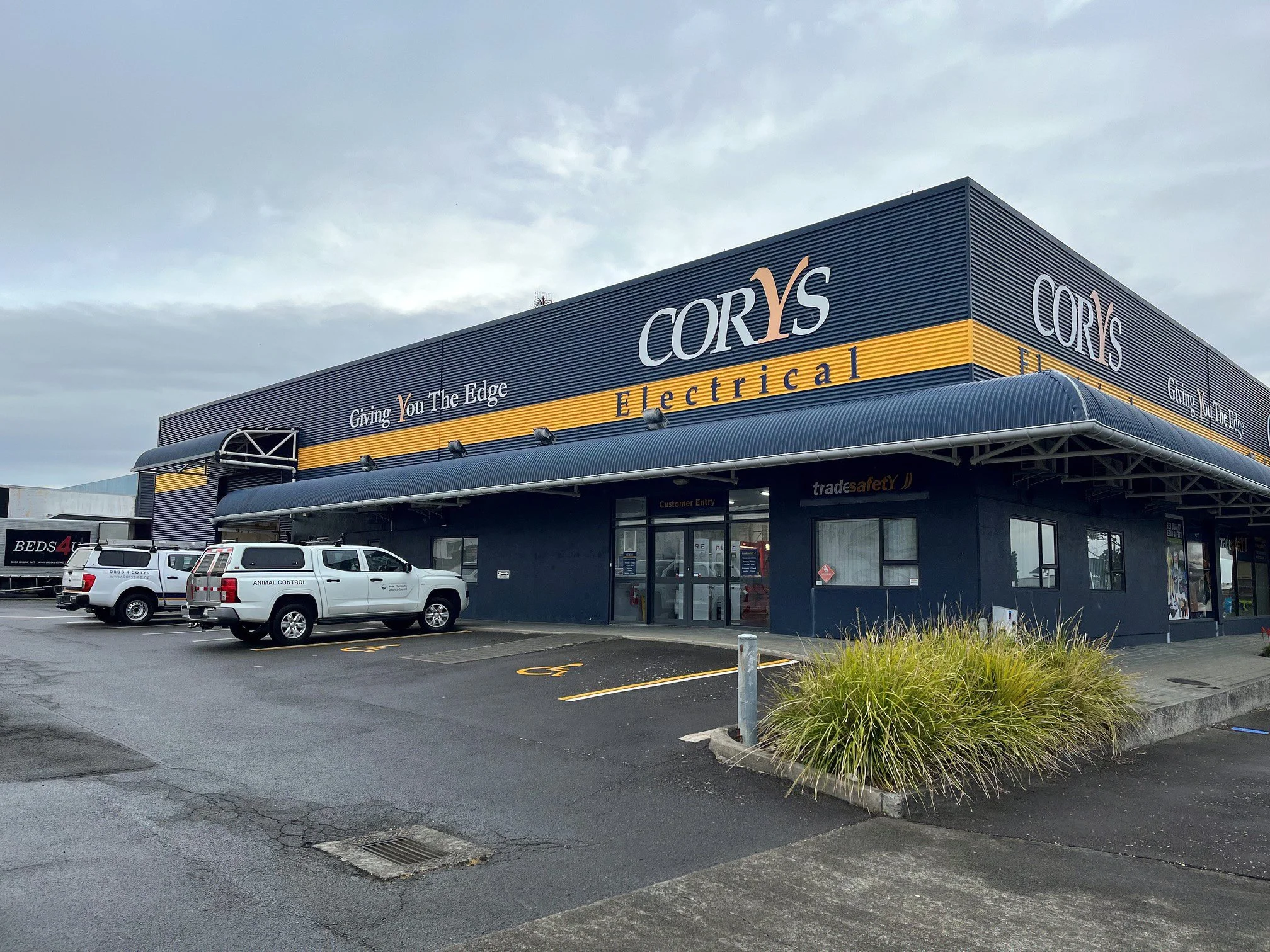 Corys New Plymouth