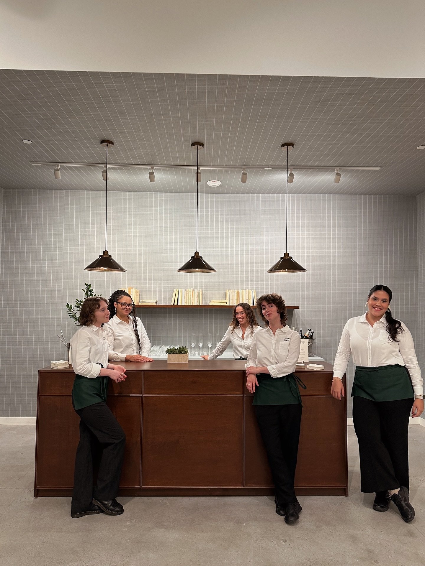 Say bonjour, Atlanta. S&eacute;zane has officially arrived! 

What a beautiful full-circle moment. Last October, @sezane transformed our restaurant into one of their signature L&rsquo;Appartements for one night only, and last night we had the joy of 