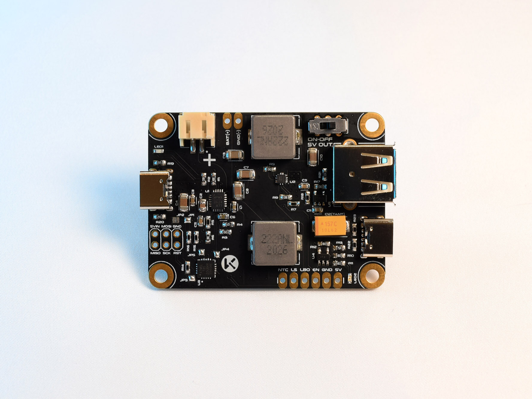 AmpRipper 3000 Rechargeable 5V USB Boost Top
