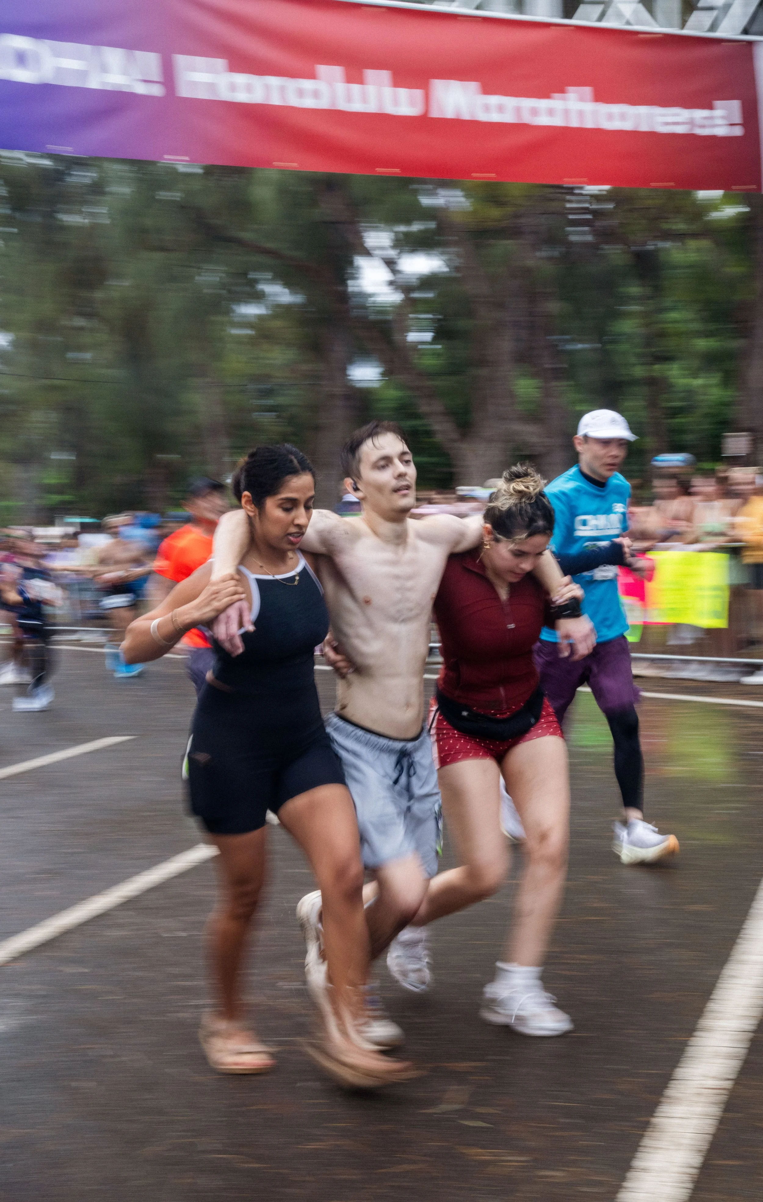 HNLMARATHON2025c-87.jpg