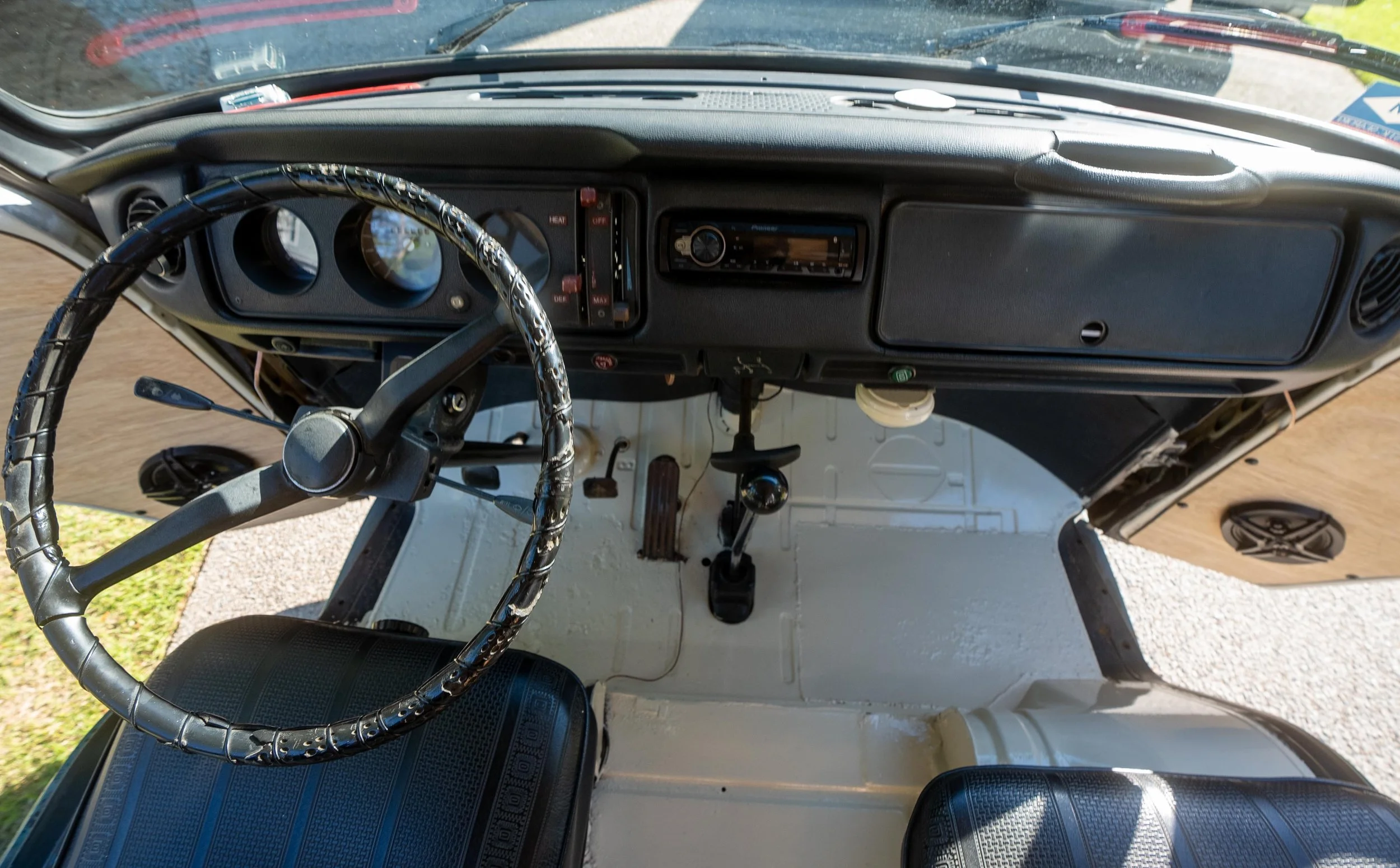 BusPhotos-22.jpg