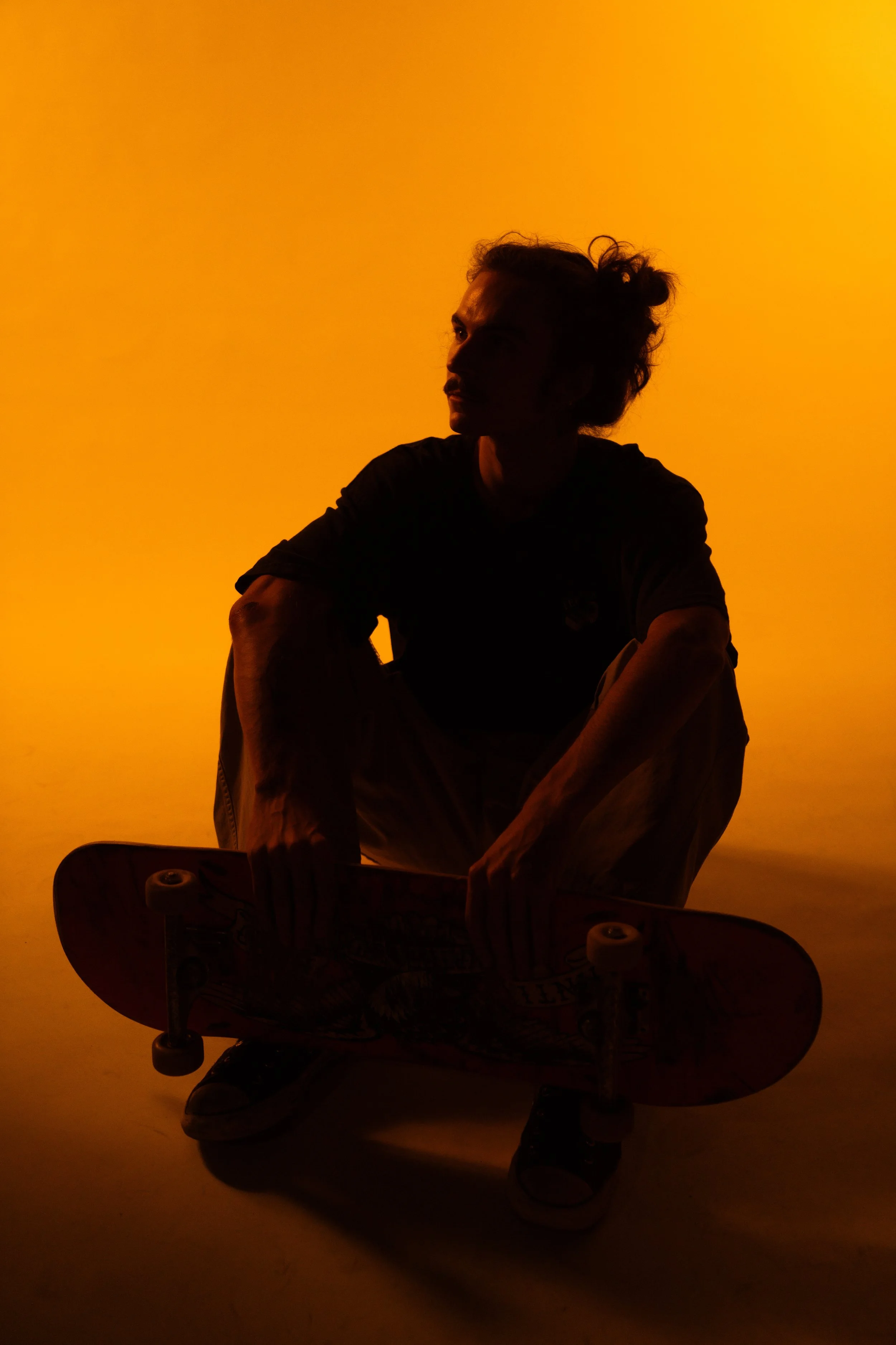 StudioPhotosNicoleNasonSkateOrangeLifestyle-11.jpg
