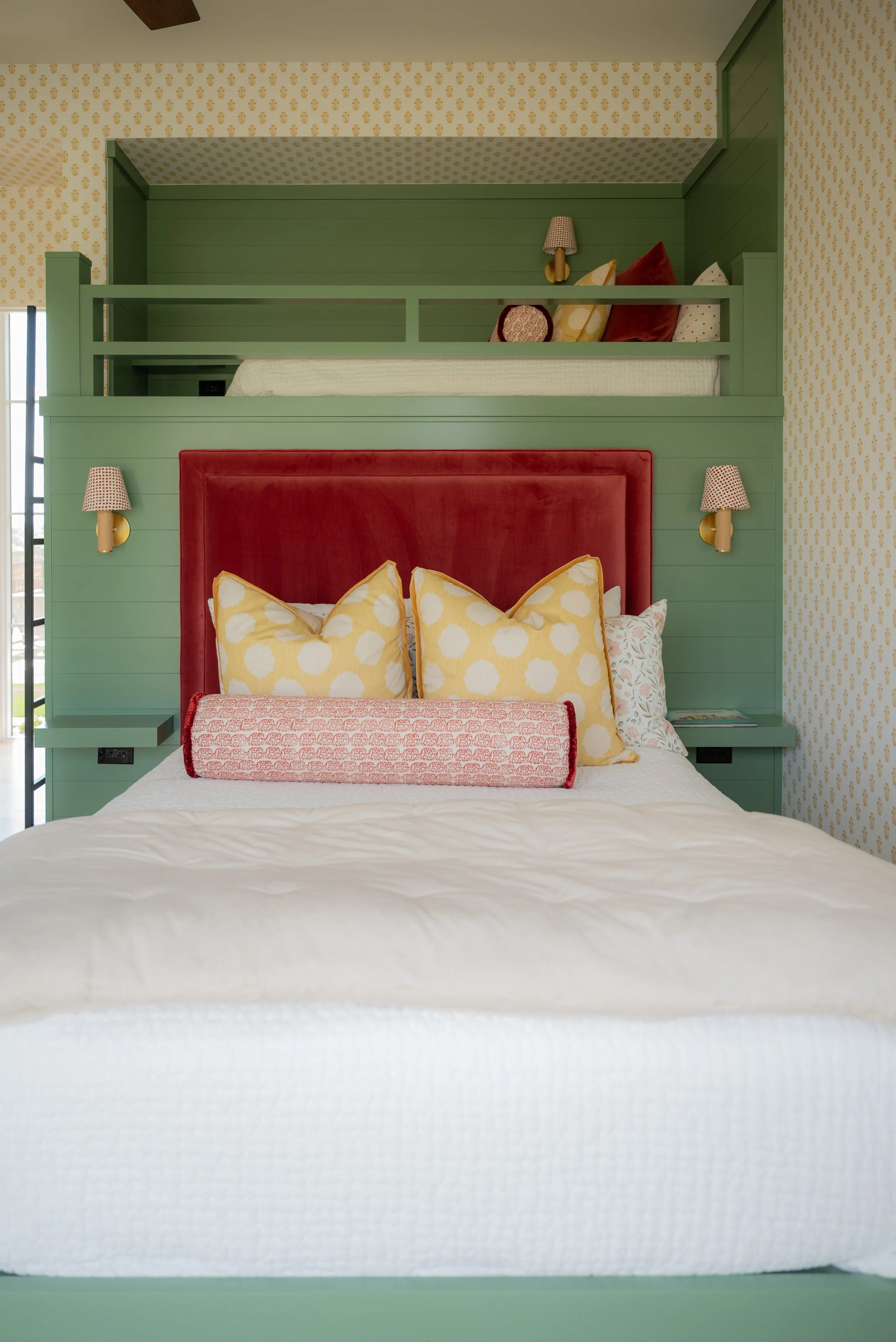 AmandaBeardStyling_1408BryanStBartonville-356.jpg