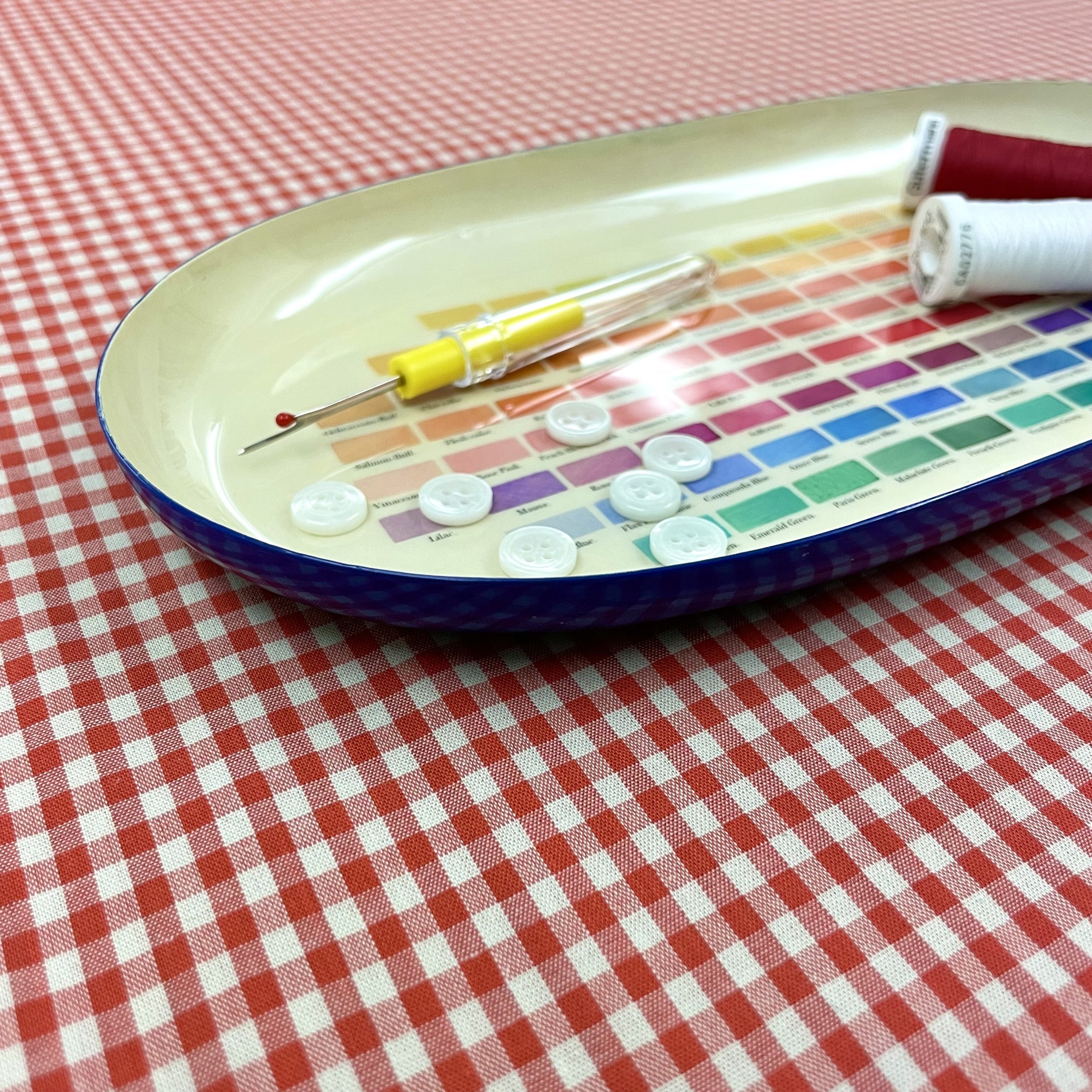 Hey Sew Sister - Roomytown - Werner's Nomenclature of Colours - Oval Enamel Tray 3.jpeg