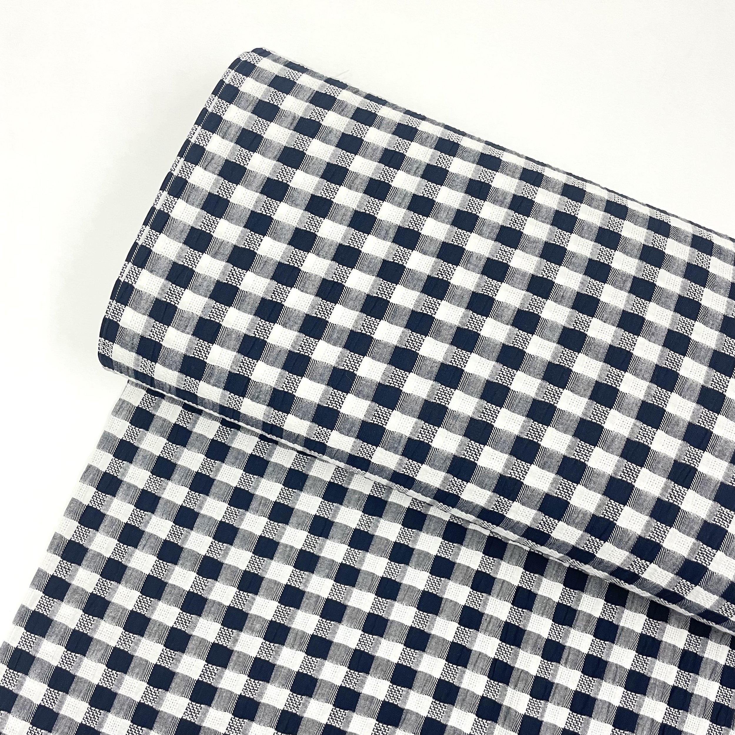 Juna - Cotton Seersucker with slight stretch - Navy Gingham Cotton Seersucker Fabric 1.jpeg
