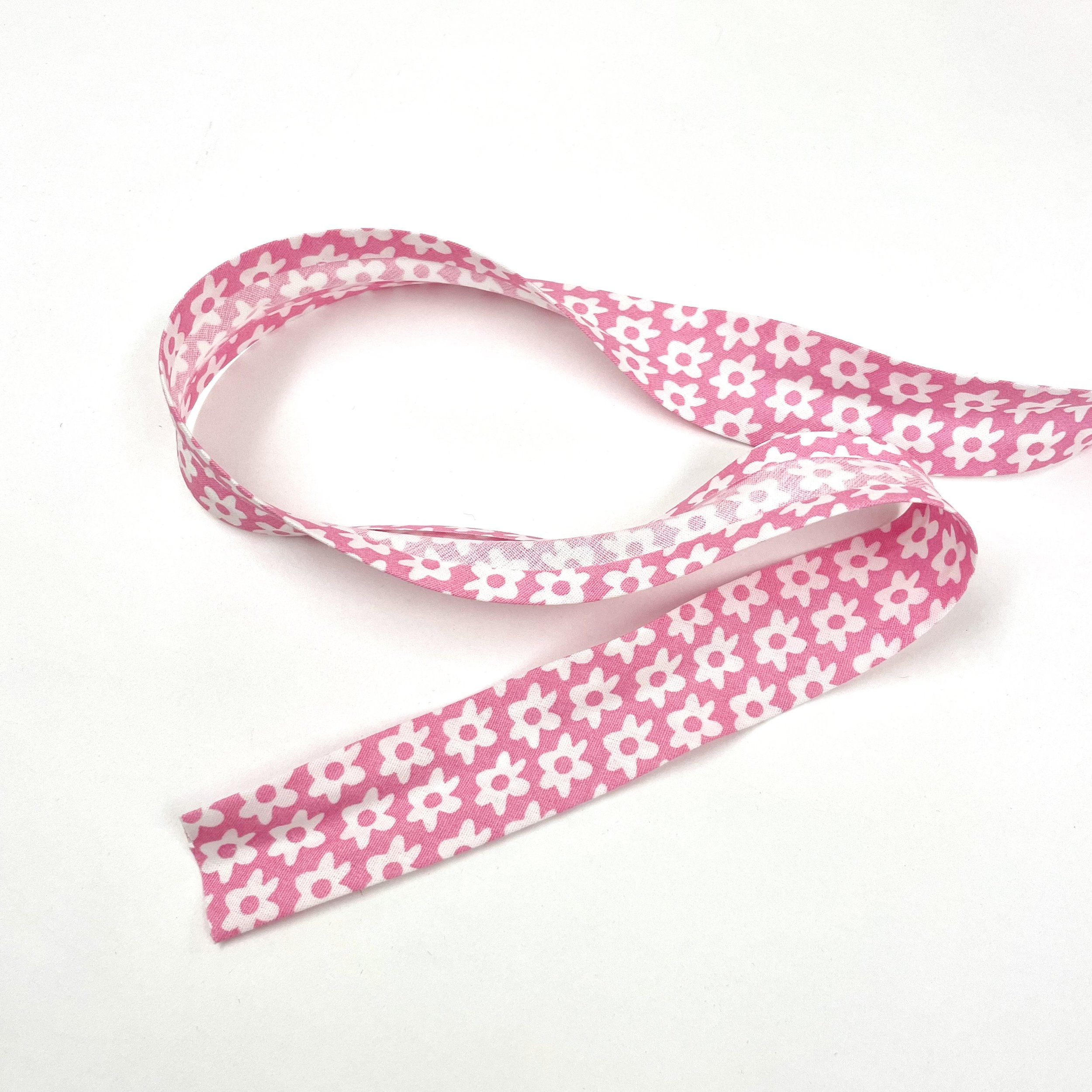 Hey Sew Sister - 25mm Cotton Bias Binding - Daisy Print Pink.jpeg