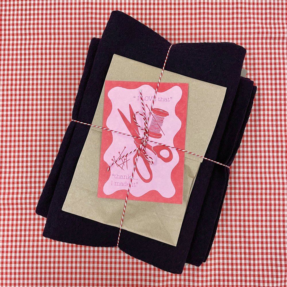 Hey+Sew+Sister+-+haymarket+hooded+scarf+sewing+kit+navy+3.jpeg