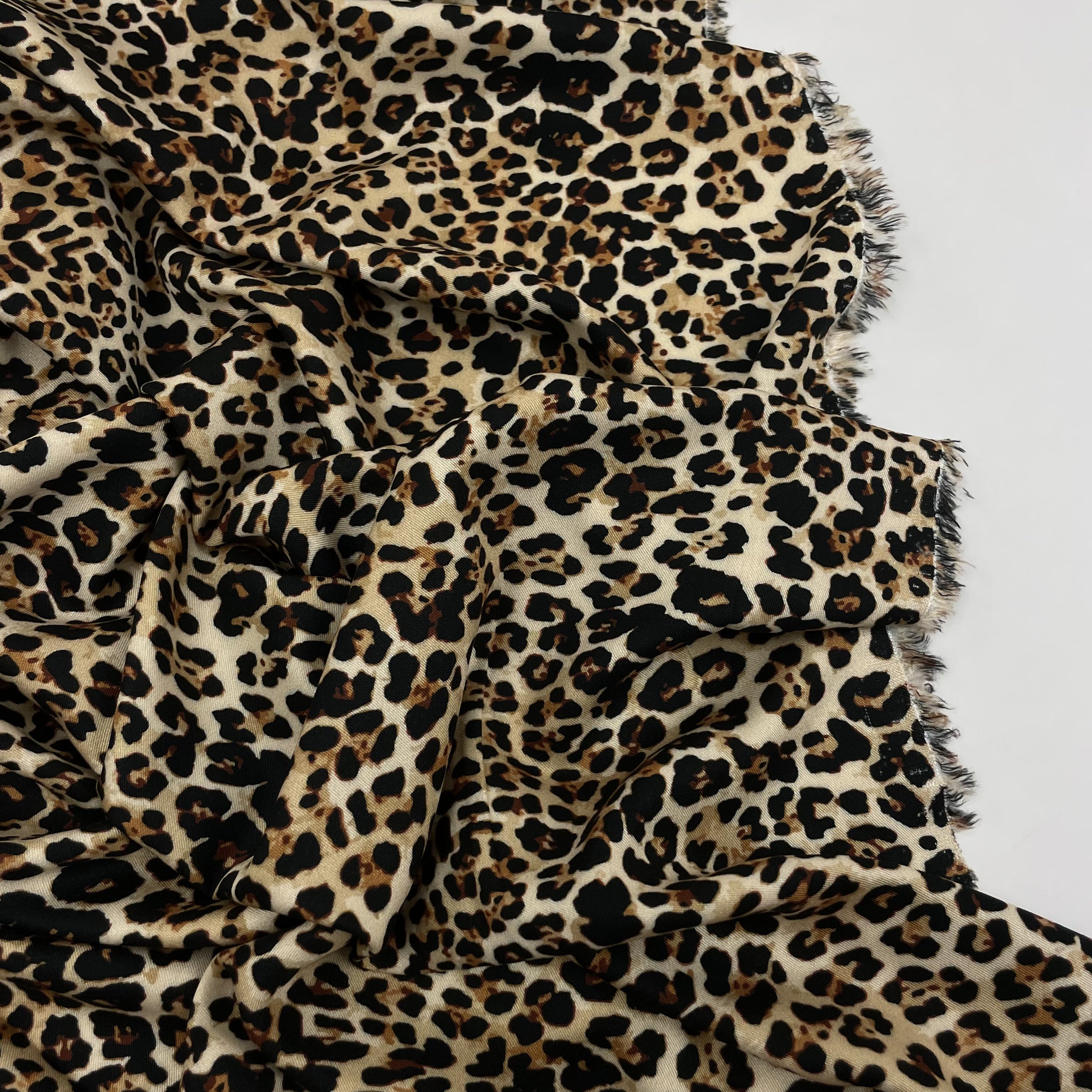 Chloé - Leopard Print Viscose Twill Dress Fabric 2.jpeg