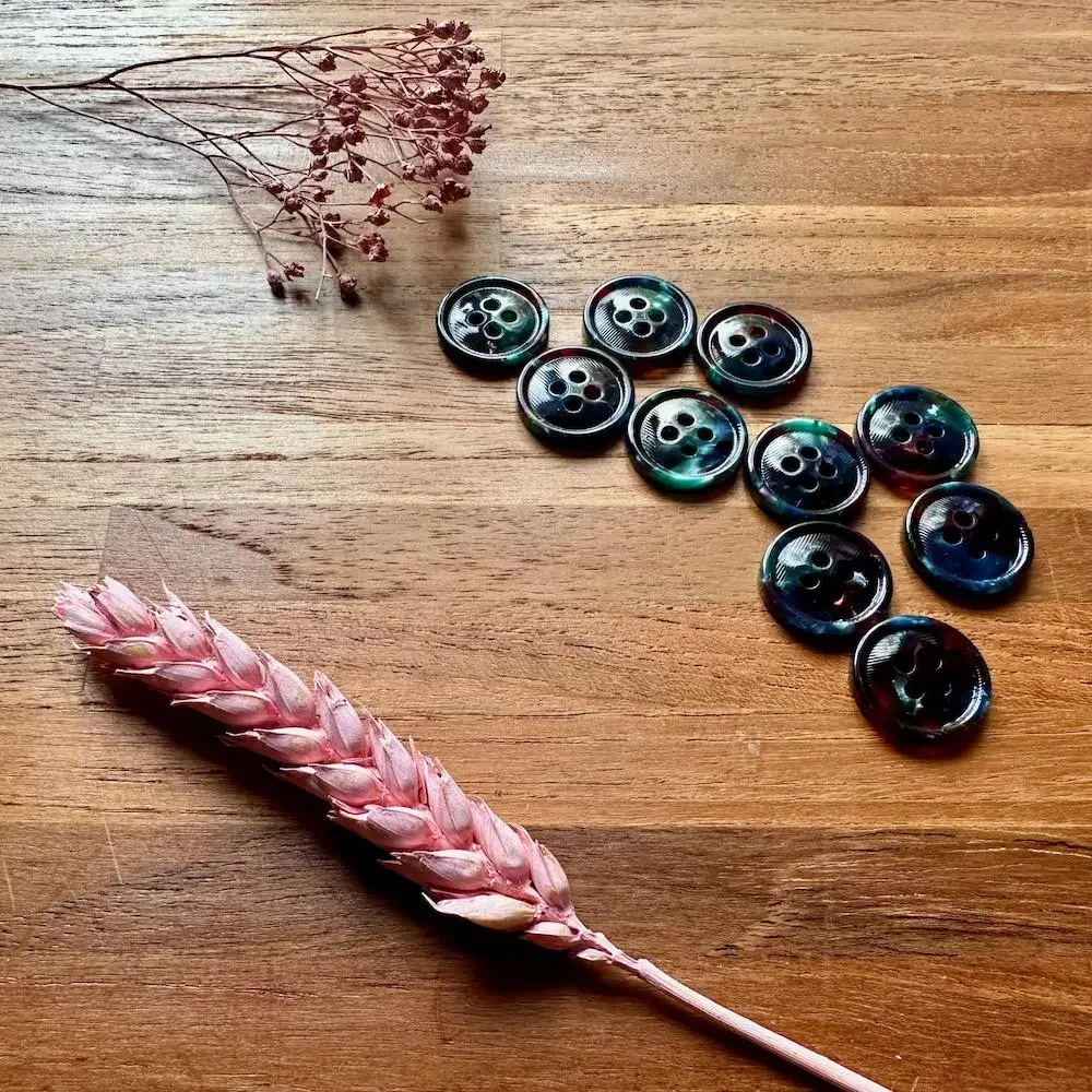 Pigeon Wishes Buttons - Midnight Garden (17mm)