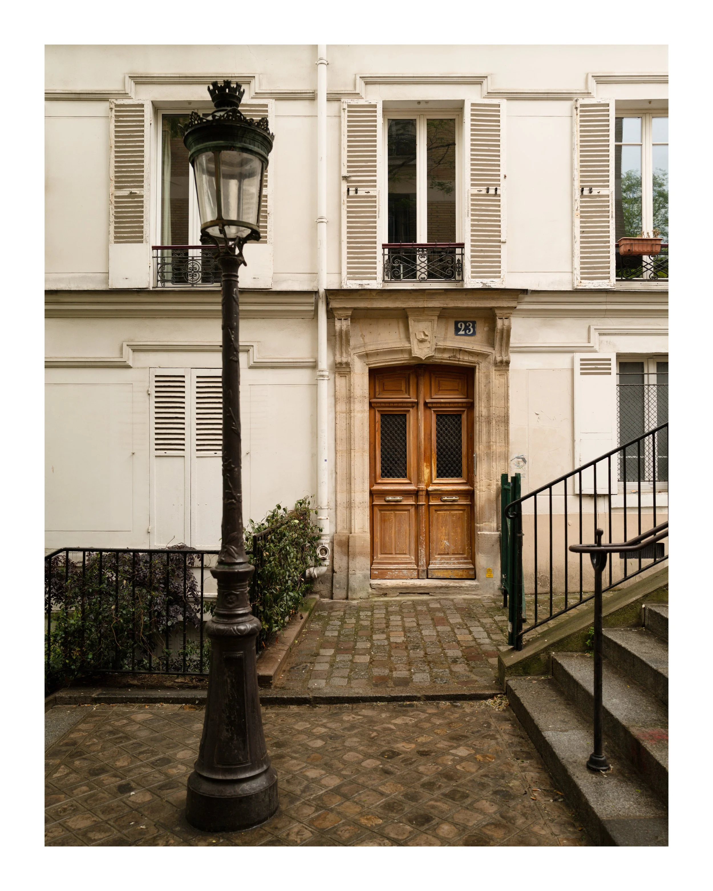 Bienvenue8x10border.jpg