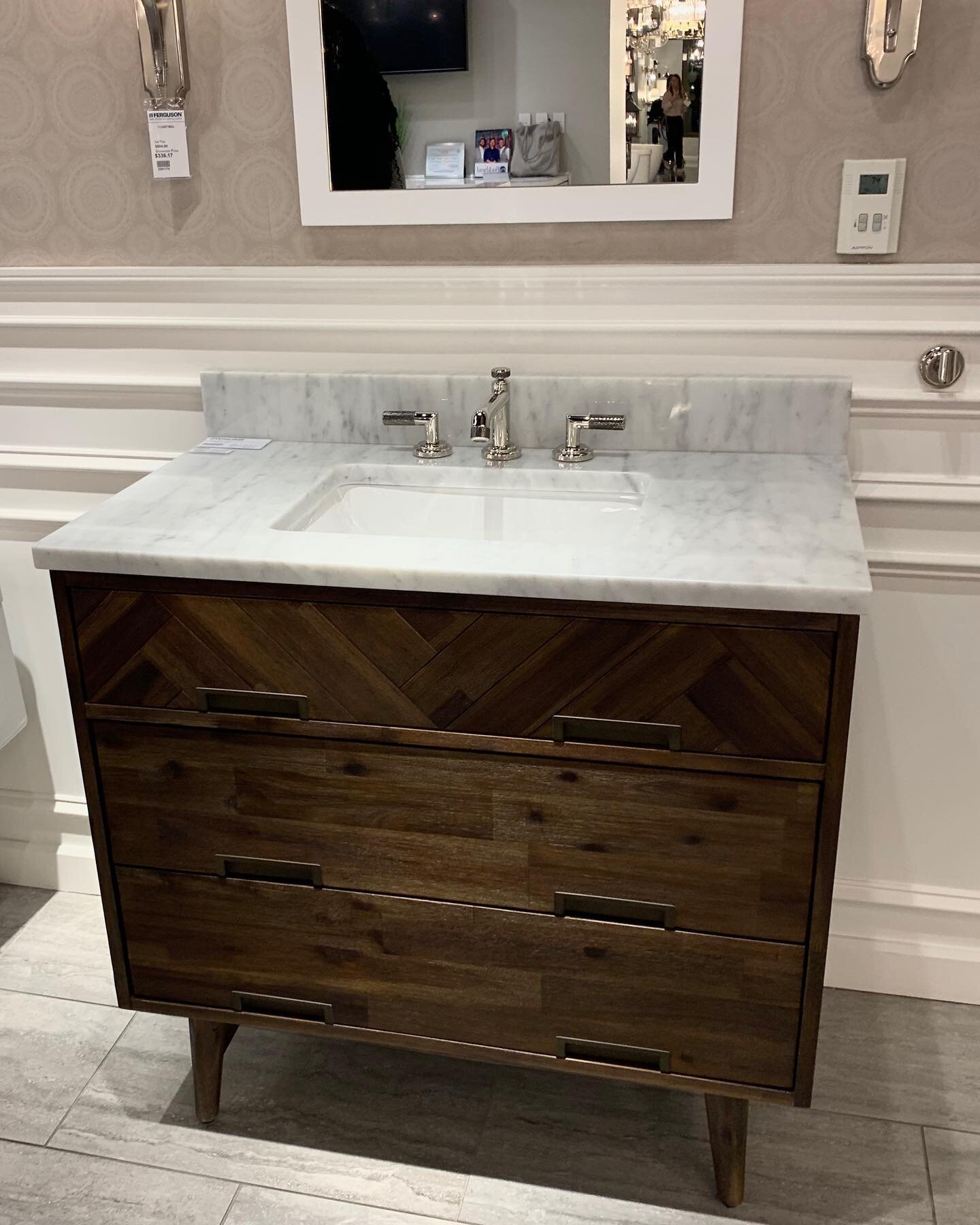 Who said you can&rsquo;t have furniture pieces in your bathroom! ❤️ I love the character and warm feeling that a piece like this brings. Think outside the box, as in standard cabinetry! I found this piece @fergusonshowrooms How would you like a furni