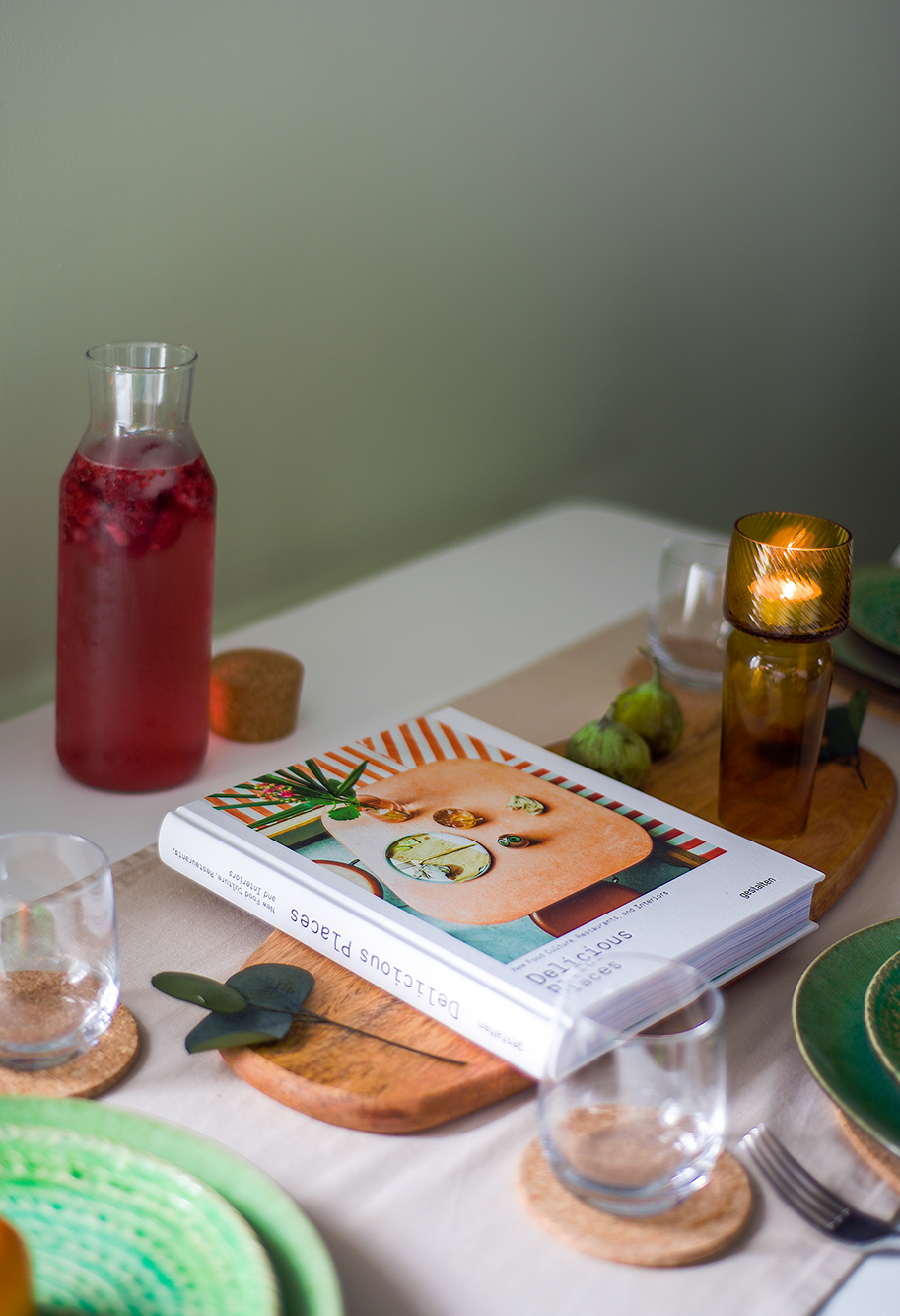 Summer tablescape