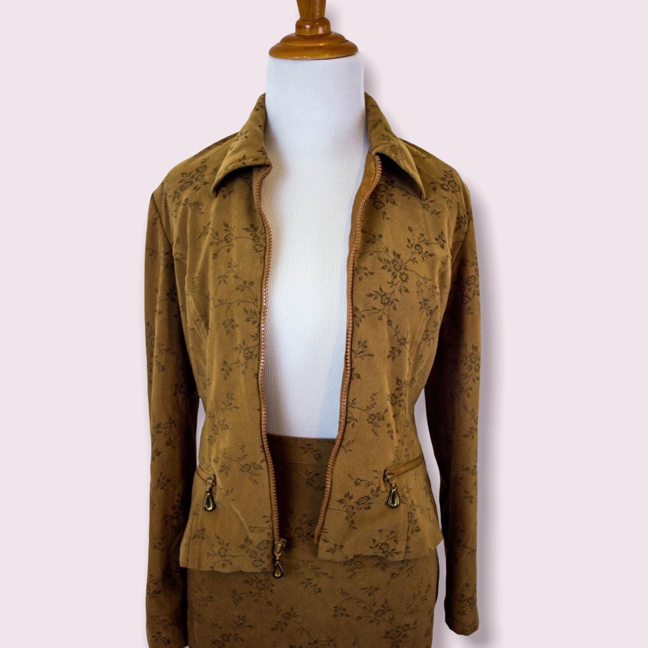 skirtsuit3.jpg