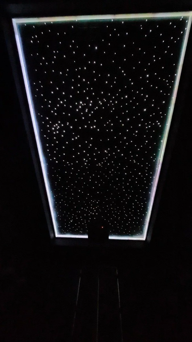 Fiber Optic Star Ceilings with LED Crown Molding white