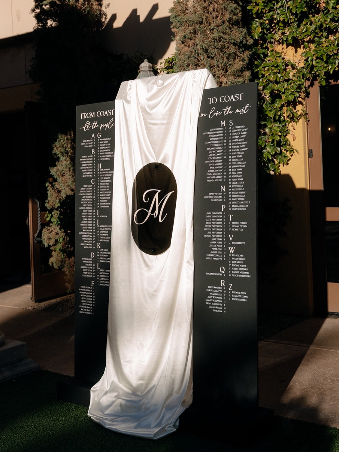 &bull;Sunday Spotlight&bull;

Steve &amp; Christiana&rsquo;s beautiful wedding had such a classic &amp; timeless design! We loved incorporating fabric into their seating chart to provide more dimension!