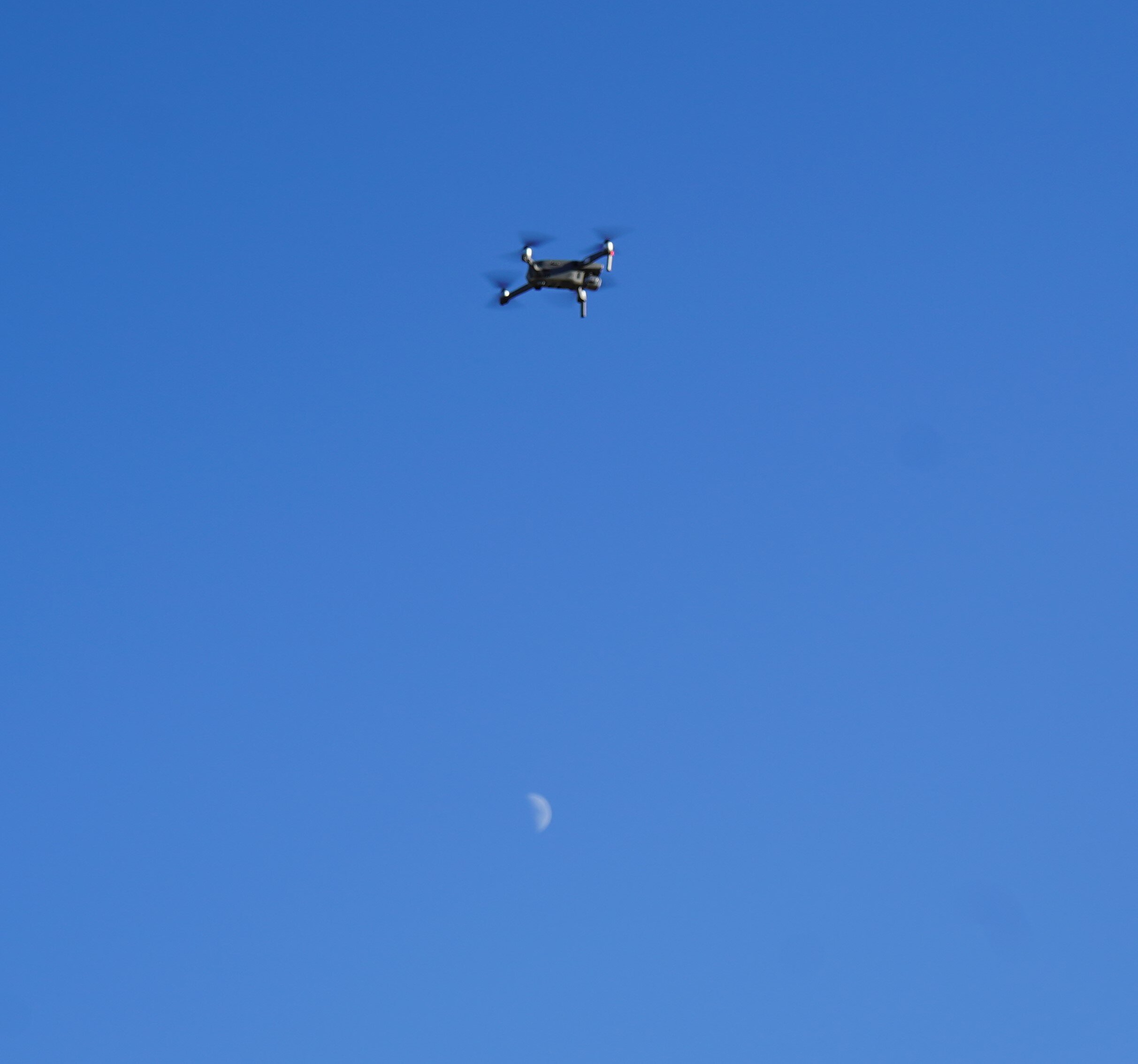 droneandmoom1.jpg