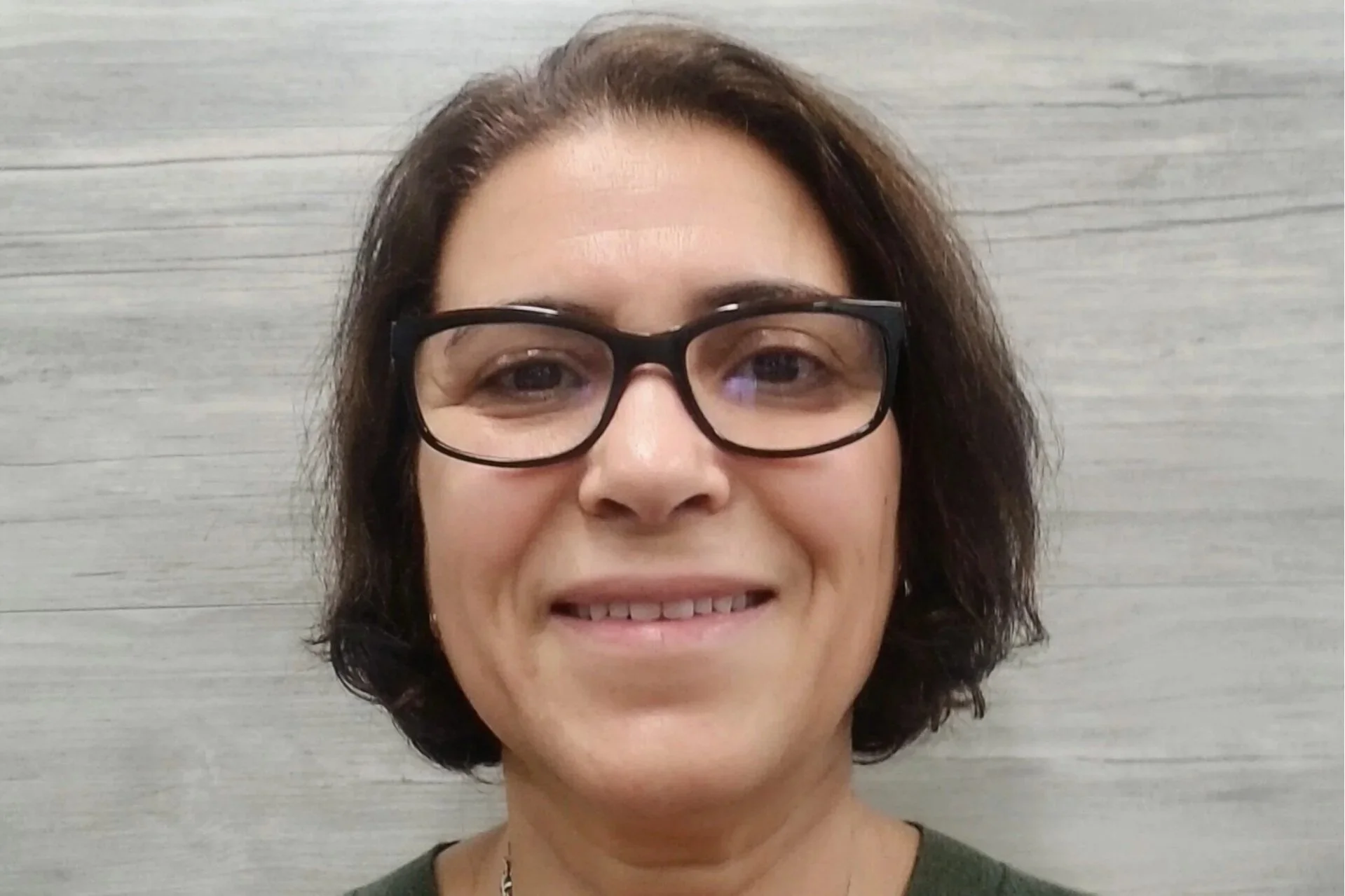 Fethia Hermassi, adjointe administrative
administration@projetsuivicommunautaire.com
514 366-0891 poste 221