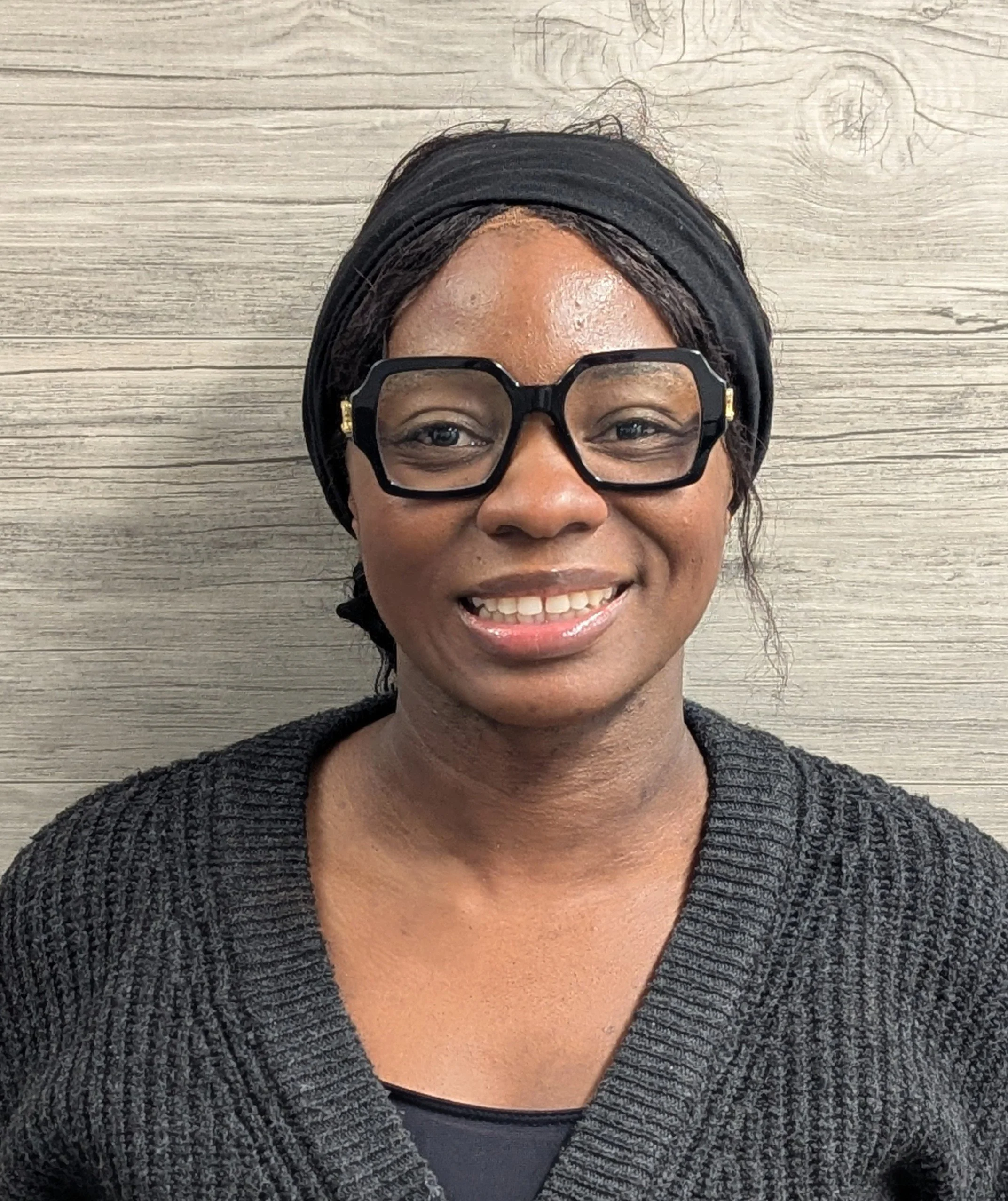 Dominique Maloukou, intervenante communautaire
dmaloukou@projetsuivicommunautaire.com
514-366-0891 poste 228