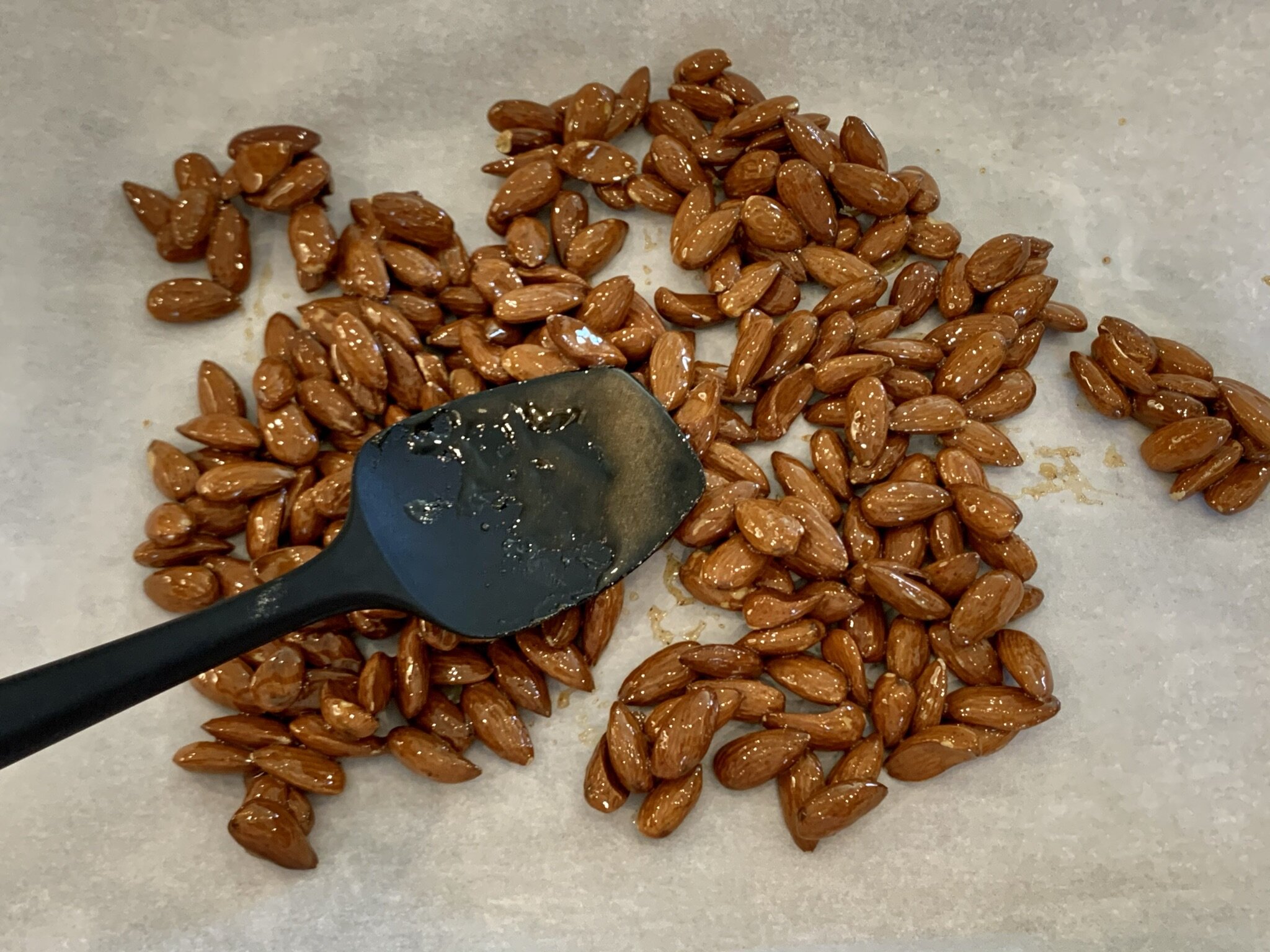 b) Spread nuts.