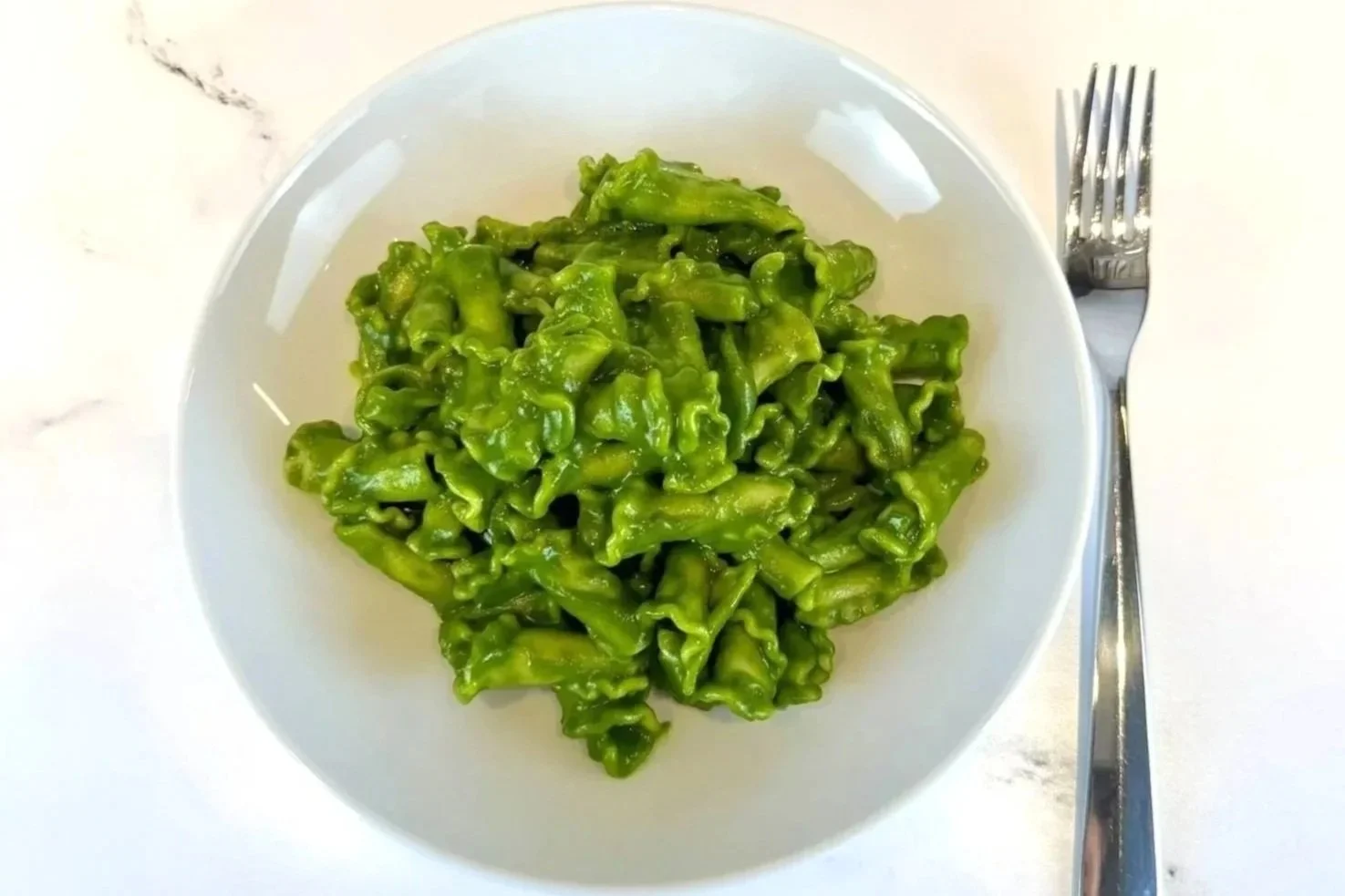 Garlicky Kale Pasta (Shrek Pasta)