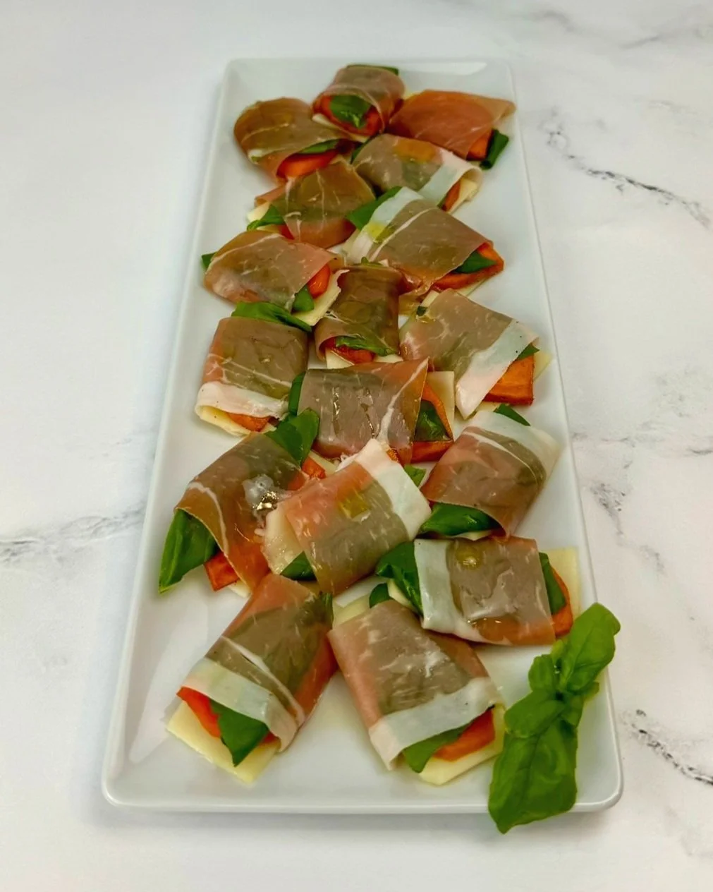 EASY PERSIMMON & PROSCIUTTO BUNDLES - Easy Holiday Appetizer! — Prep My ...