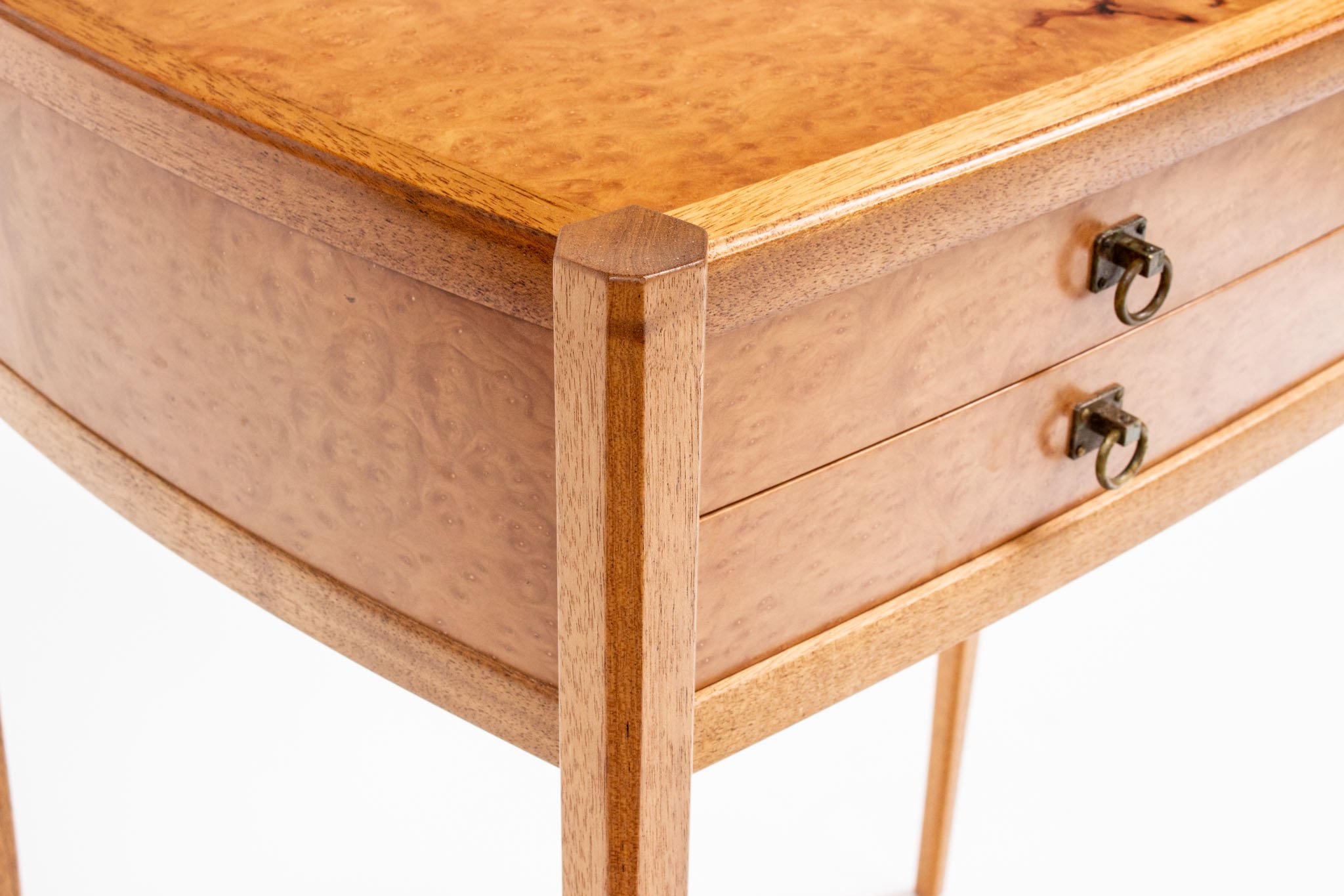 Bruhn Madrone Table-9.jpg