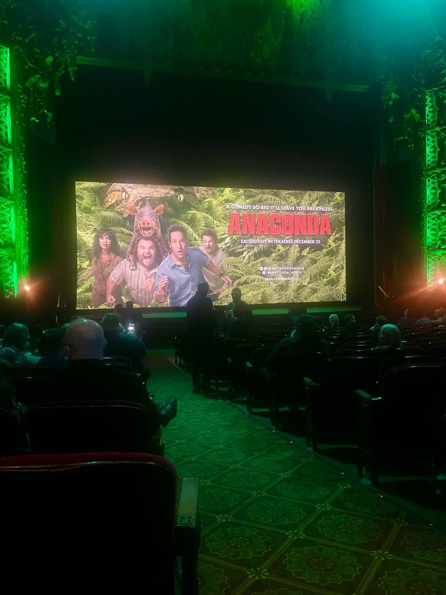 Poppy Bright is excited to have attended the world premiere of Anaconda. Keep your eyes peeled for some  client product placement. 🍩 🥃