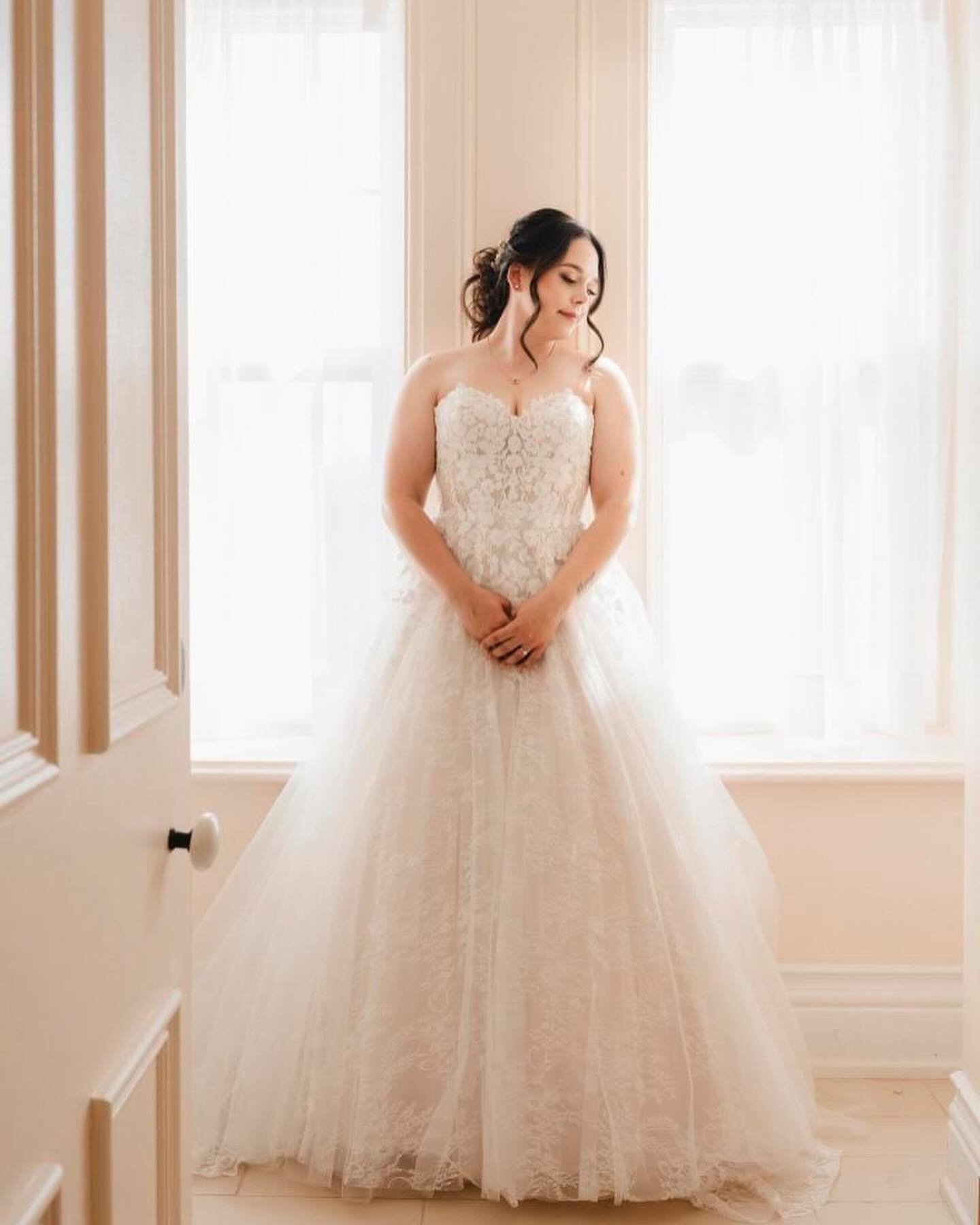 &ldquo;I just wanted to thank you again for such an incredible experience! You made dress shopping so fun and&nbsp;easy and I walked out with confidence that I had found the perfect dress for me!&rdquo;

All eyes on Real Bride Stephanie in her GORGEO