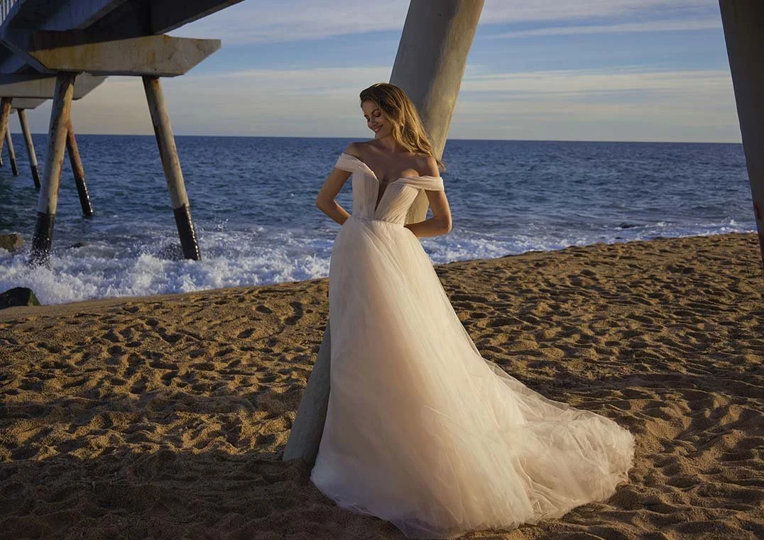 Yazoo Gown - Size 8 / by White One - 
Original Price: $2400 // SALE PRICE: $499