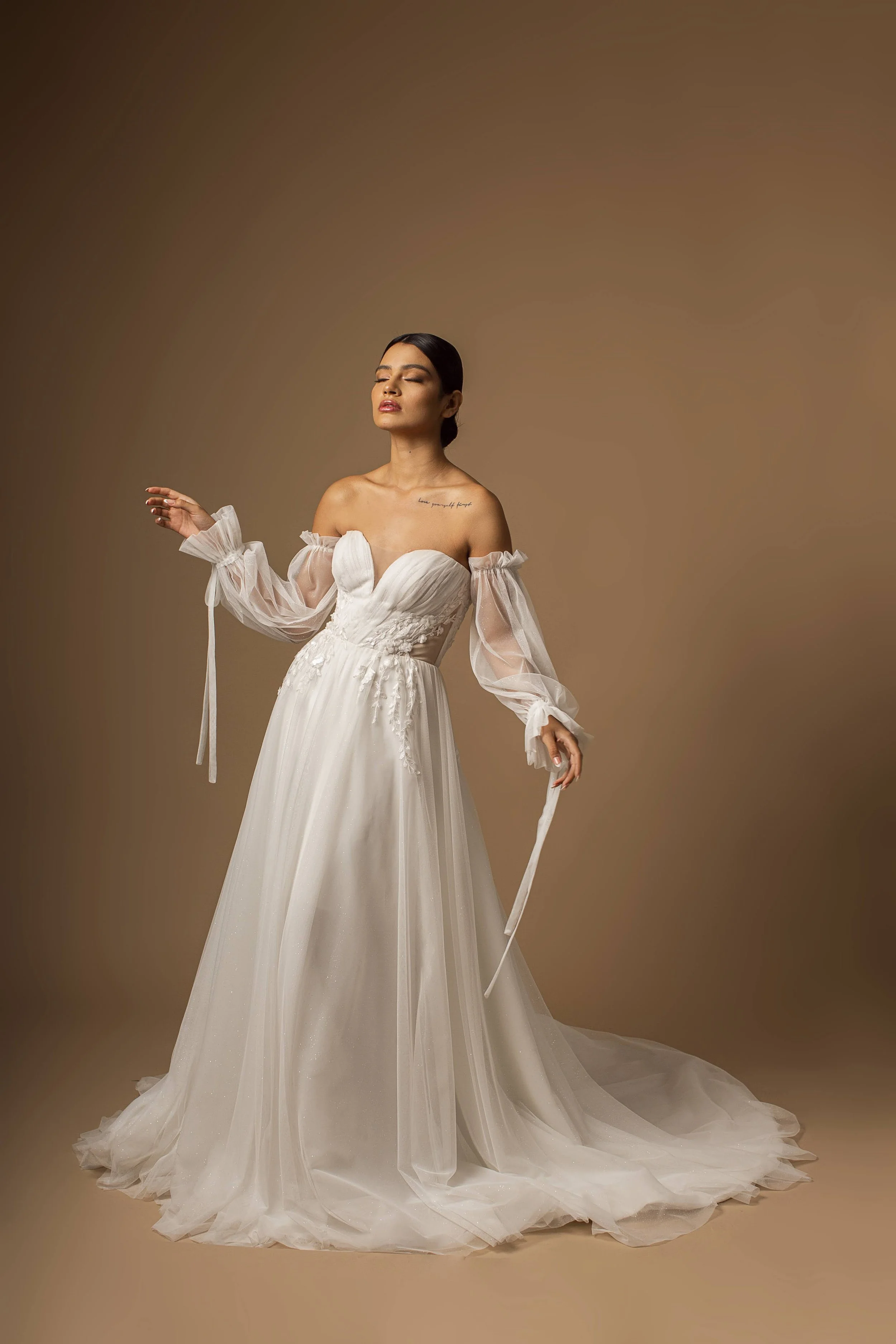 Alya Gown & Sleeves - Size 10 / by Adriana Madrid - 
Original Price: $3200 // SALE PRICE: $999
