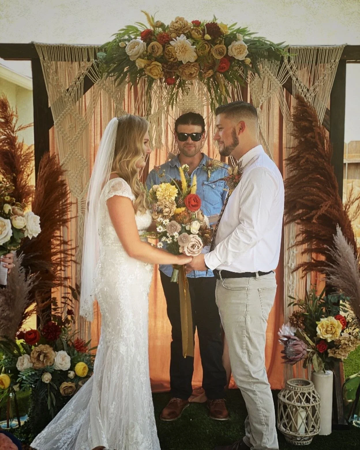 Yesterday was a day I will never forget!! A day filled with so much love, happy tears, and laughter❤️👰🏼🤵🥰

📷 credit to @blueeyedcountrygrl 

#newleyweds #bestdayever #ido
