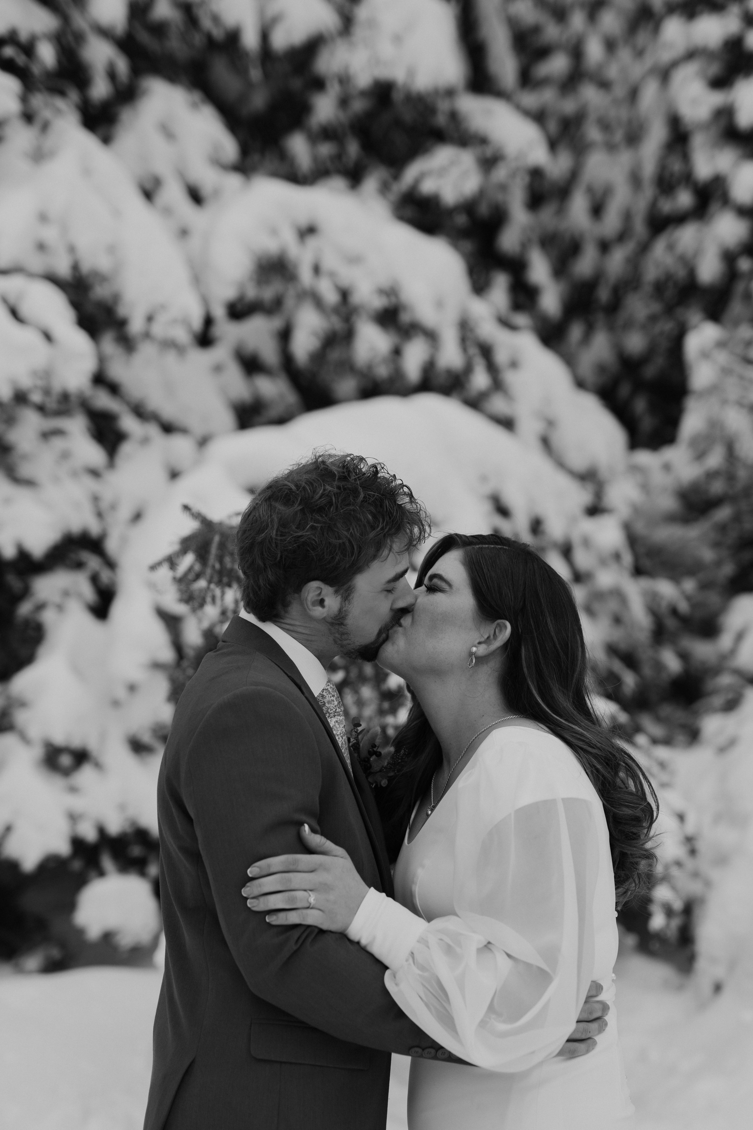 utah-mountain-winter-bridals-55.jpg