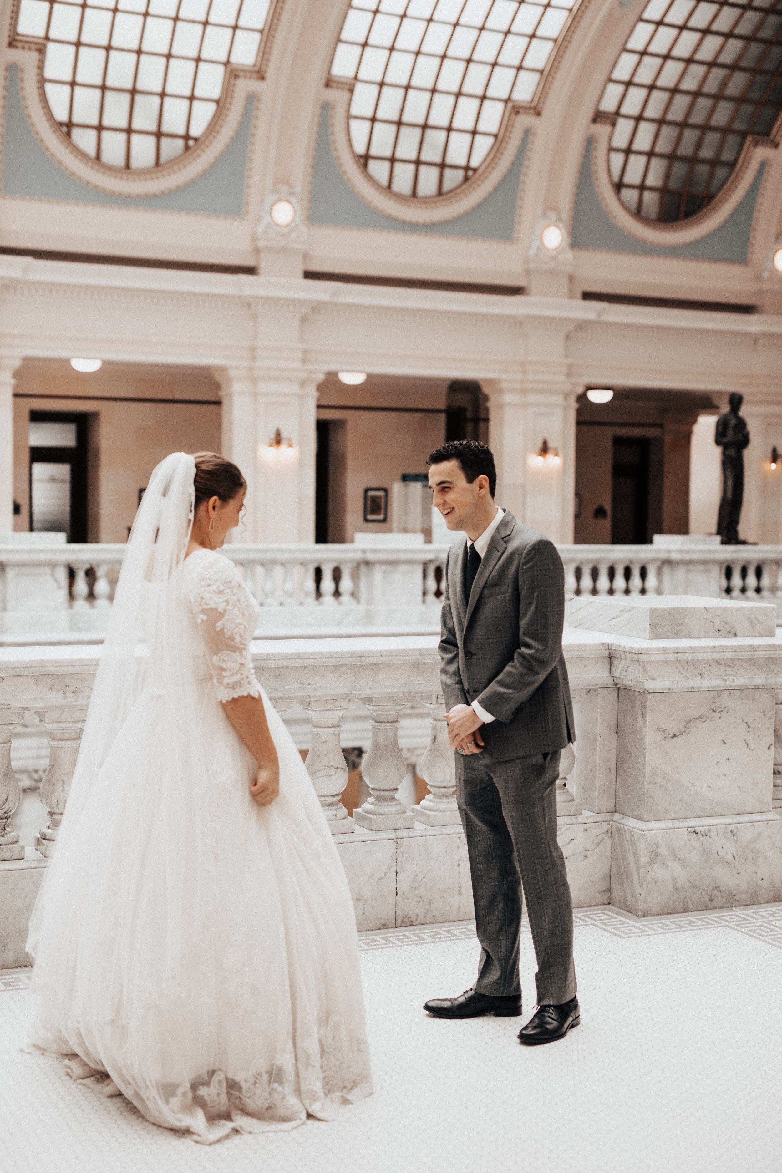 utah-state-capitol-bridals-white-marble-building-bridal-photos-6.jpg