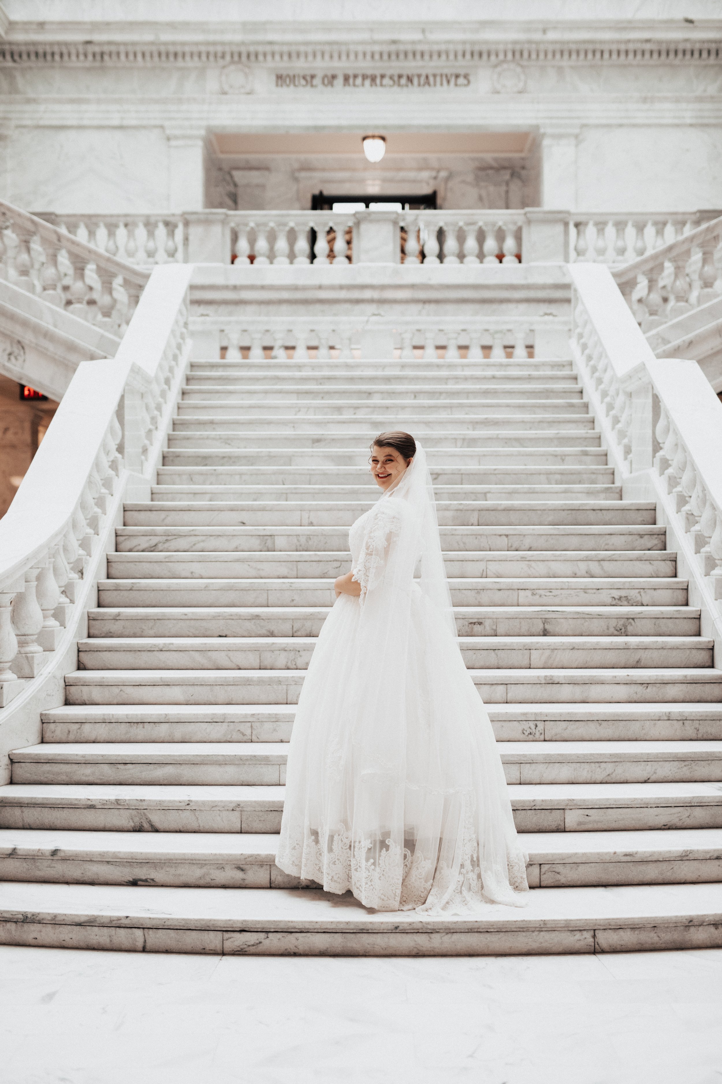 utah-state-capitol-bridals-white-marble-building-bridal-photos-34.jpg