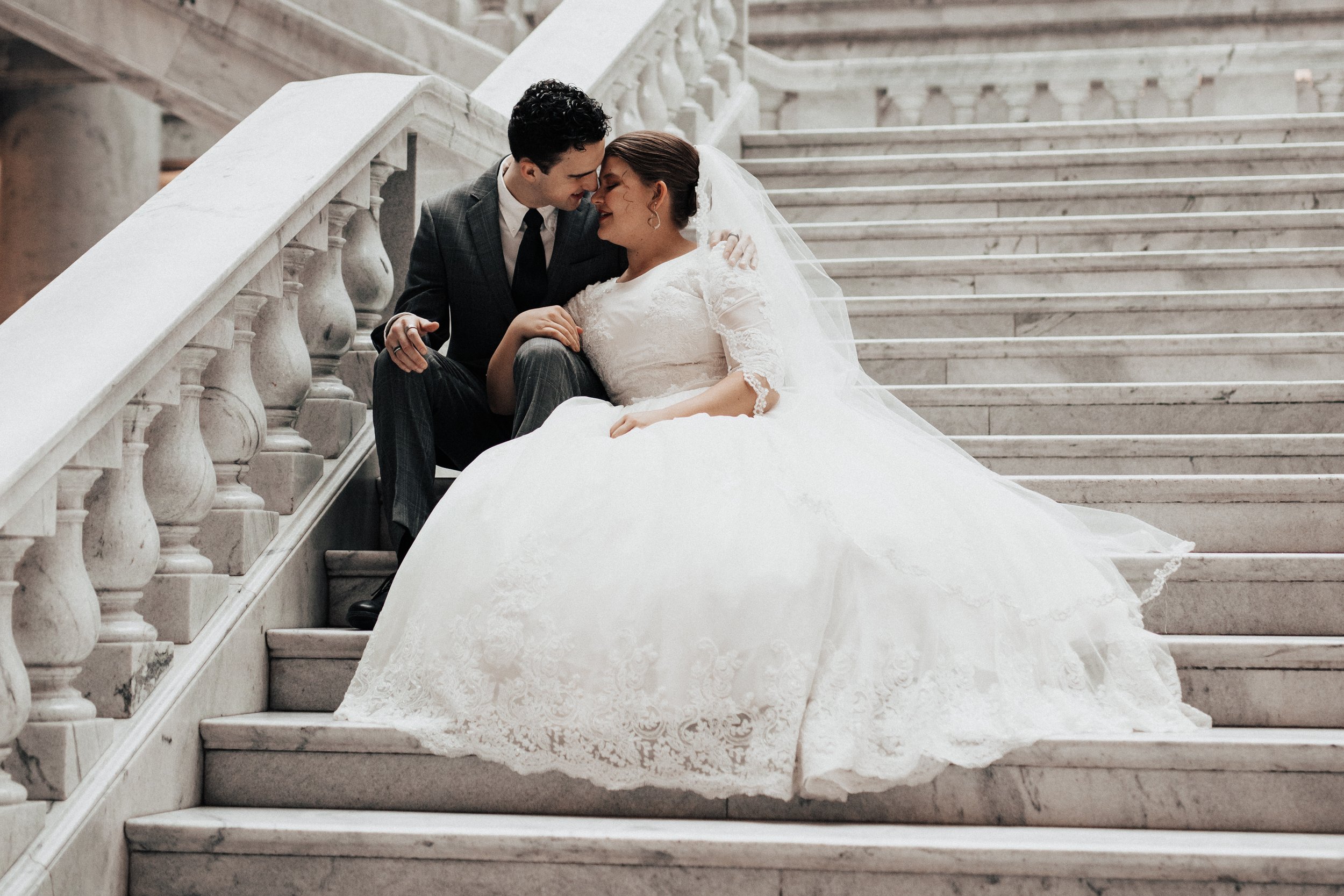 utah-state-capitol-bridals-white-marble-building-bridal-photos-63.jpg