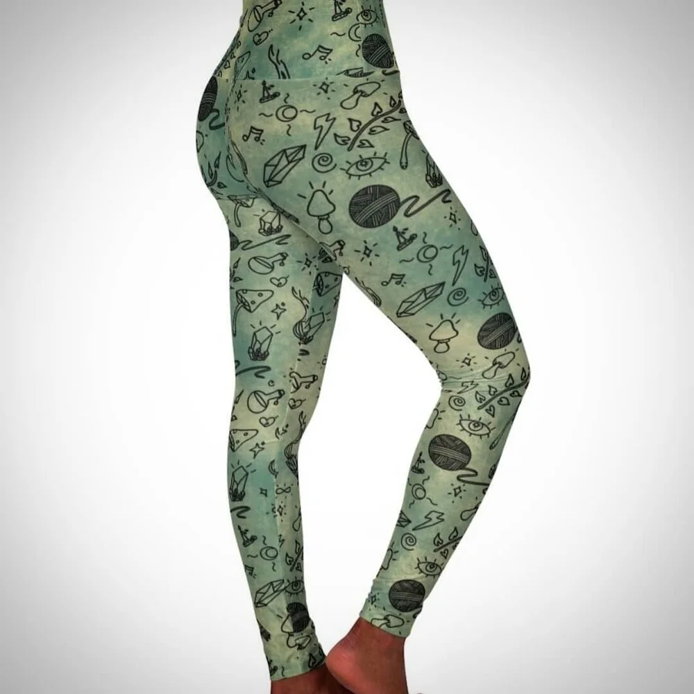 Here's a few of the many colour options of my new Yarn Witch Leggings! So cozy to wear. And maybe you can grab a matching face mask while your there!

They are located in my Witch Shop on my website and blog!

#TheWeavingWitch #yarnwitch #makerlife #